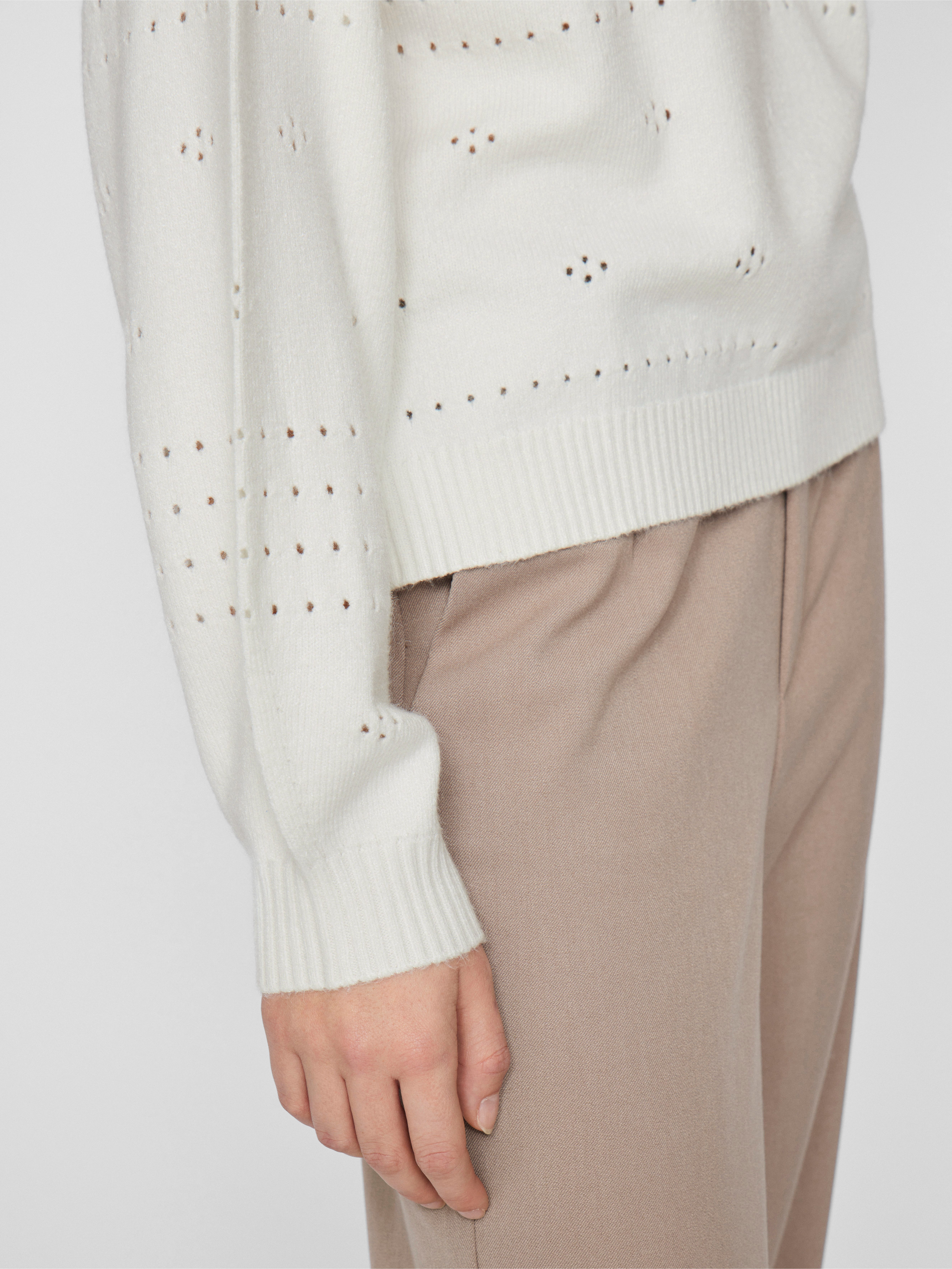 Vila Trui met ronde hals VIRIL L/S O-NECK POINTELLE KNIT TOP-NOOS