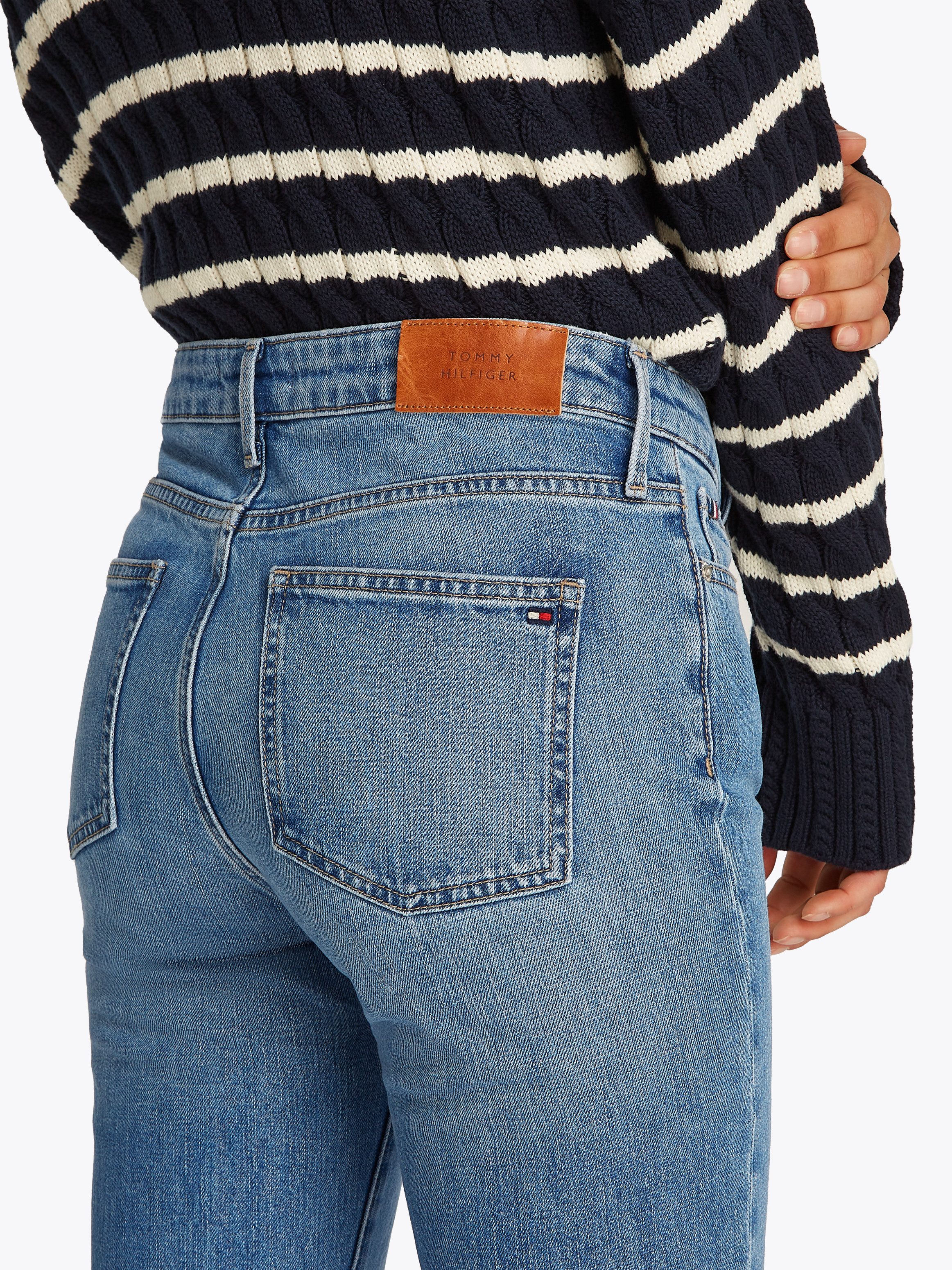 Tommy Hilfiger Bootcut jeans BOOTCUT REGULAR WAIST gemiddelde normale taillehoogte, met persplooien, met studs