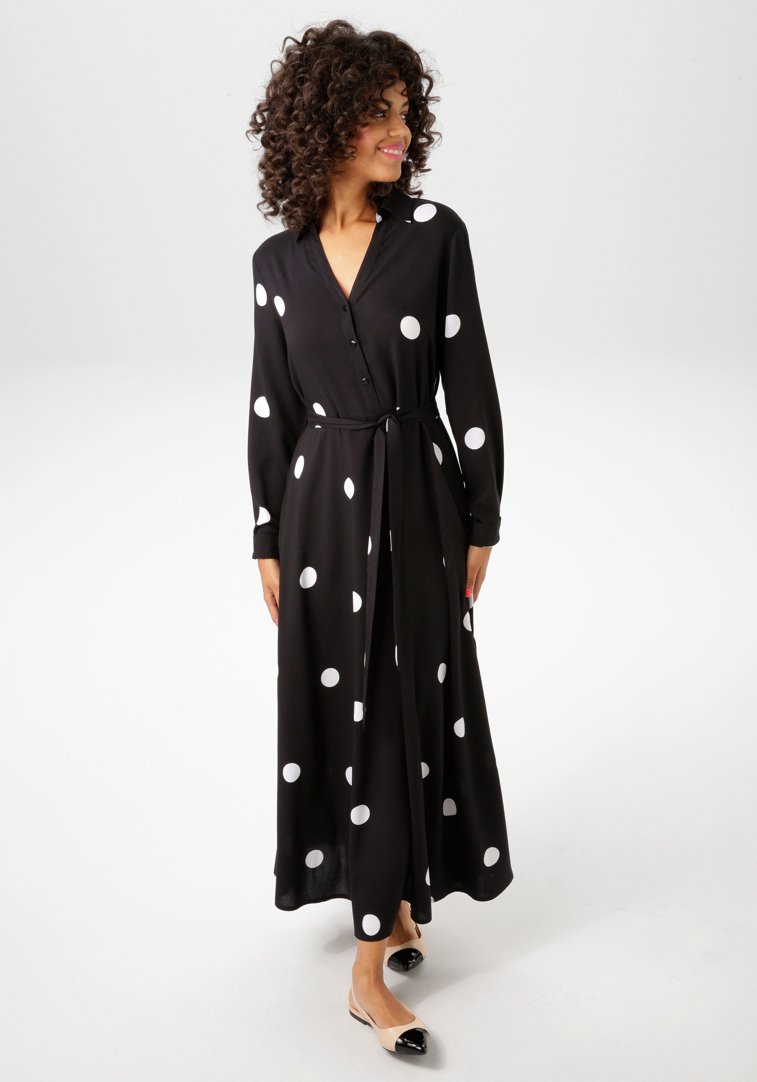 Aniston CASUAL Blousejurk met contrasterende stippen - elk stuk is uniek - nieuwe collectie (Met een afneembare bindstrik)