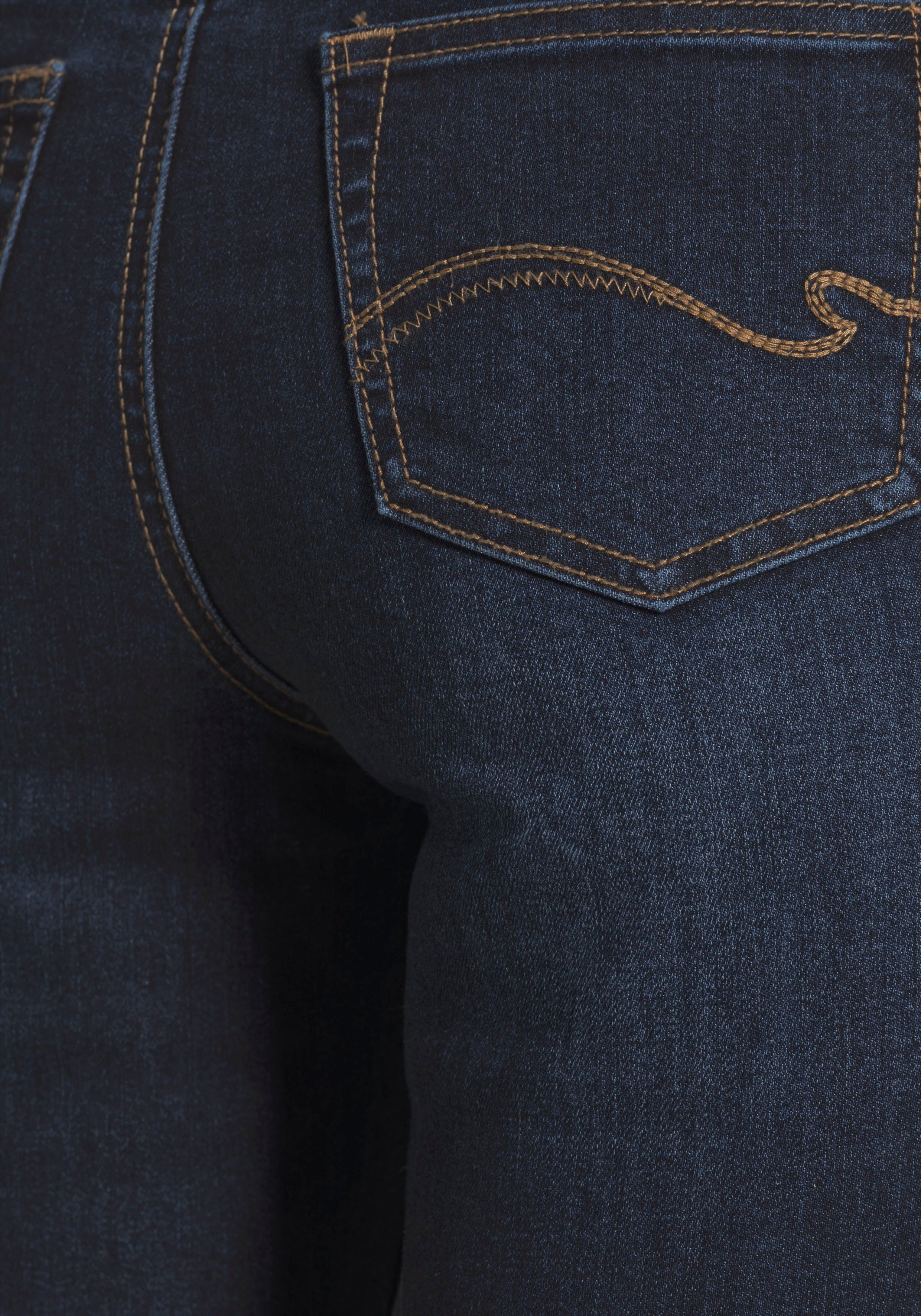 KangaROOS Capri jeans Capri-jeans met riem Skinny fit, met split, normale taille (set, Met een afneembare riem)