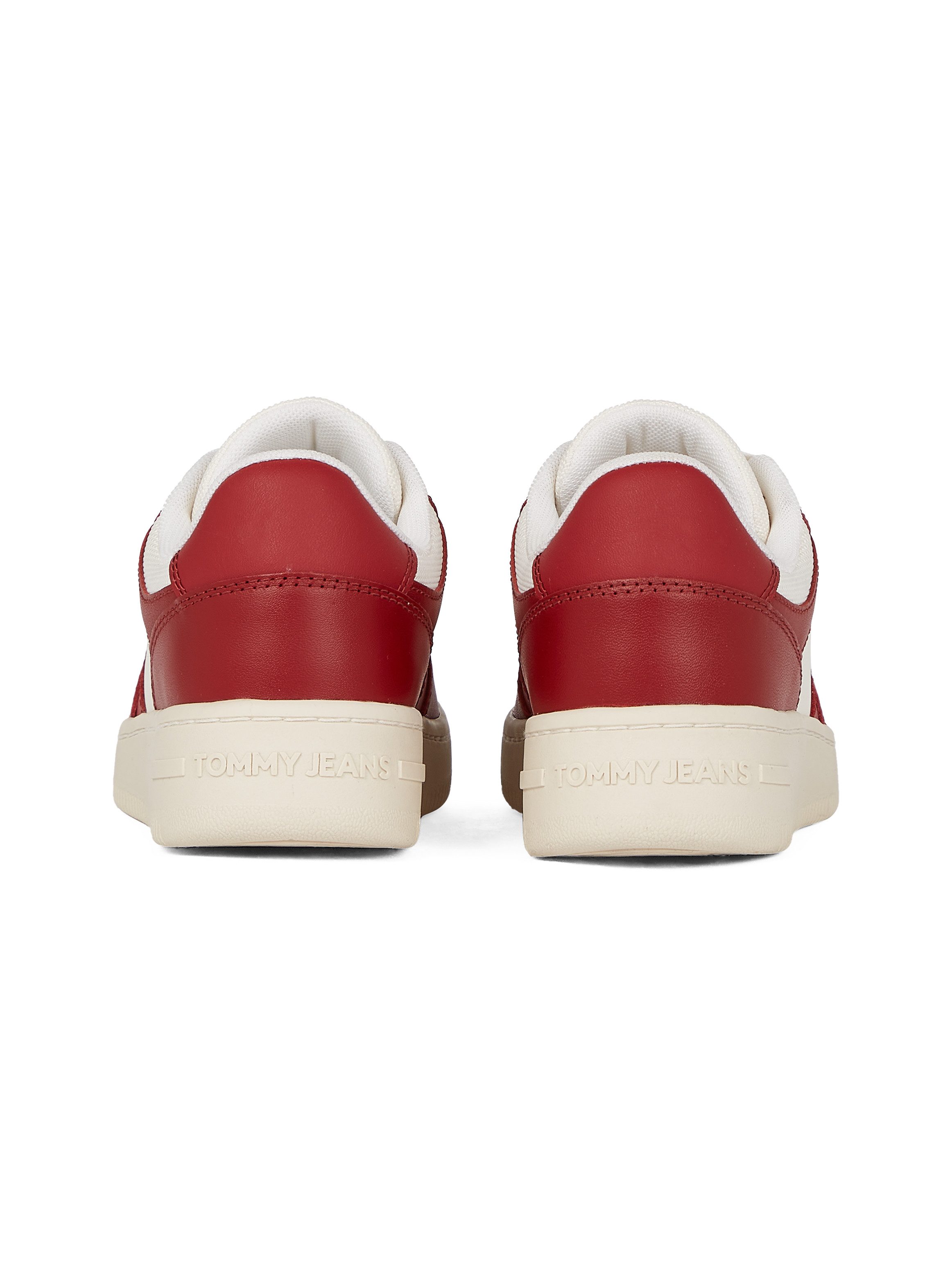 TOMMY JEANS Plateausneakers TJW RETRO BASKET ESS vrijetijdsschoen, lage schoen, veterschoen met zijlogo-vlag
