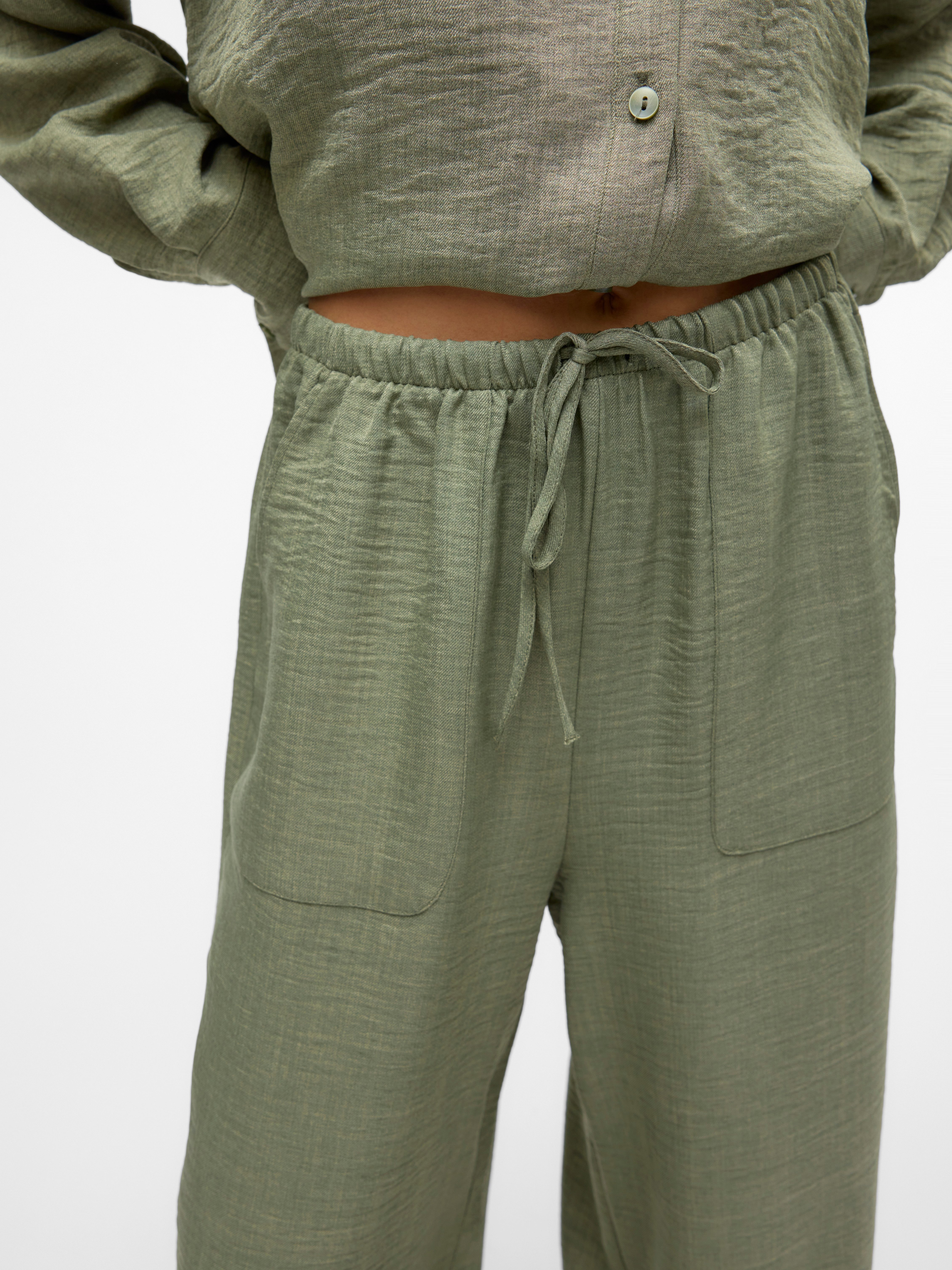 Vero Moda Comfortbroek VMMELANEY HW LOOSE PANT WVN GA NOOS