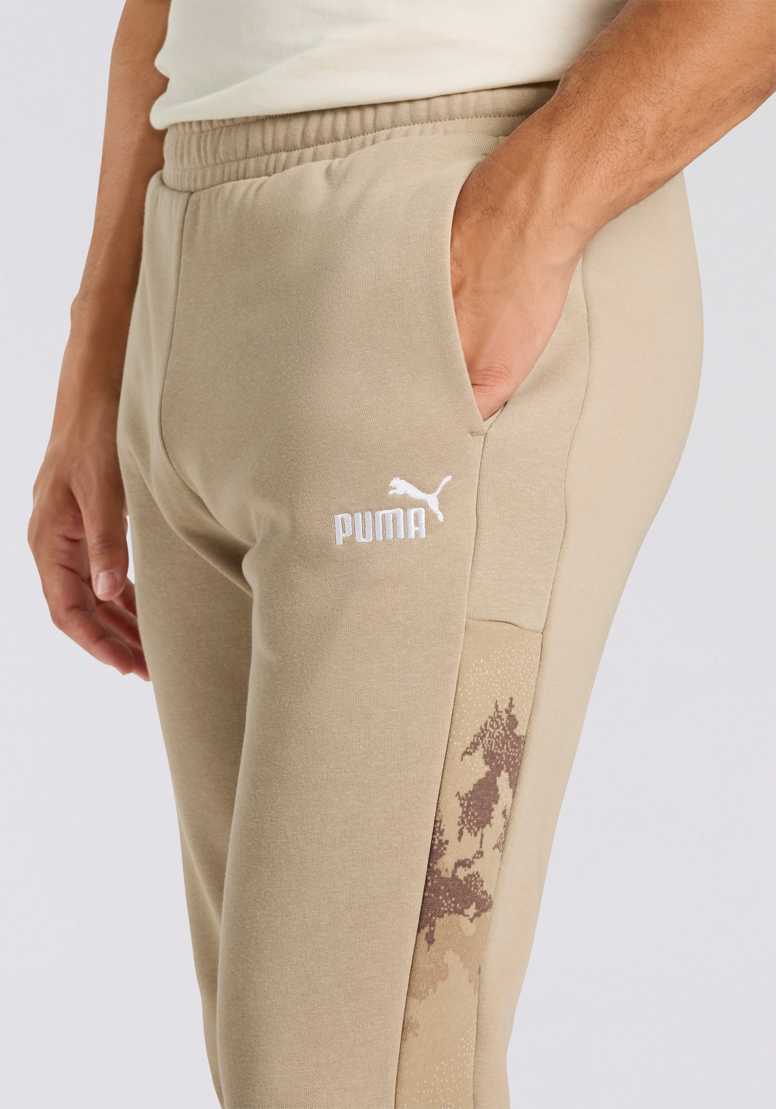 PUMA Trainingsbroek ESS CAMO SWEATPANTS FL CL