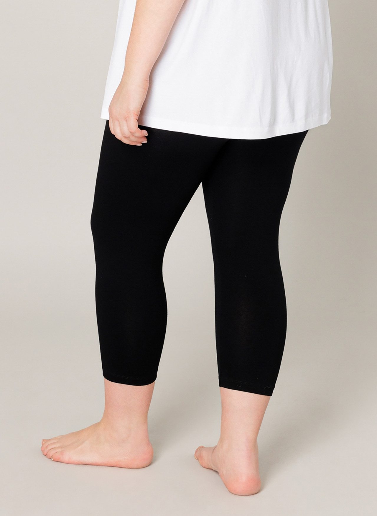 Base Level Curvy Caprilegging AUDREY