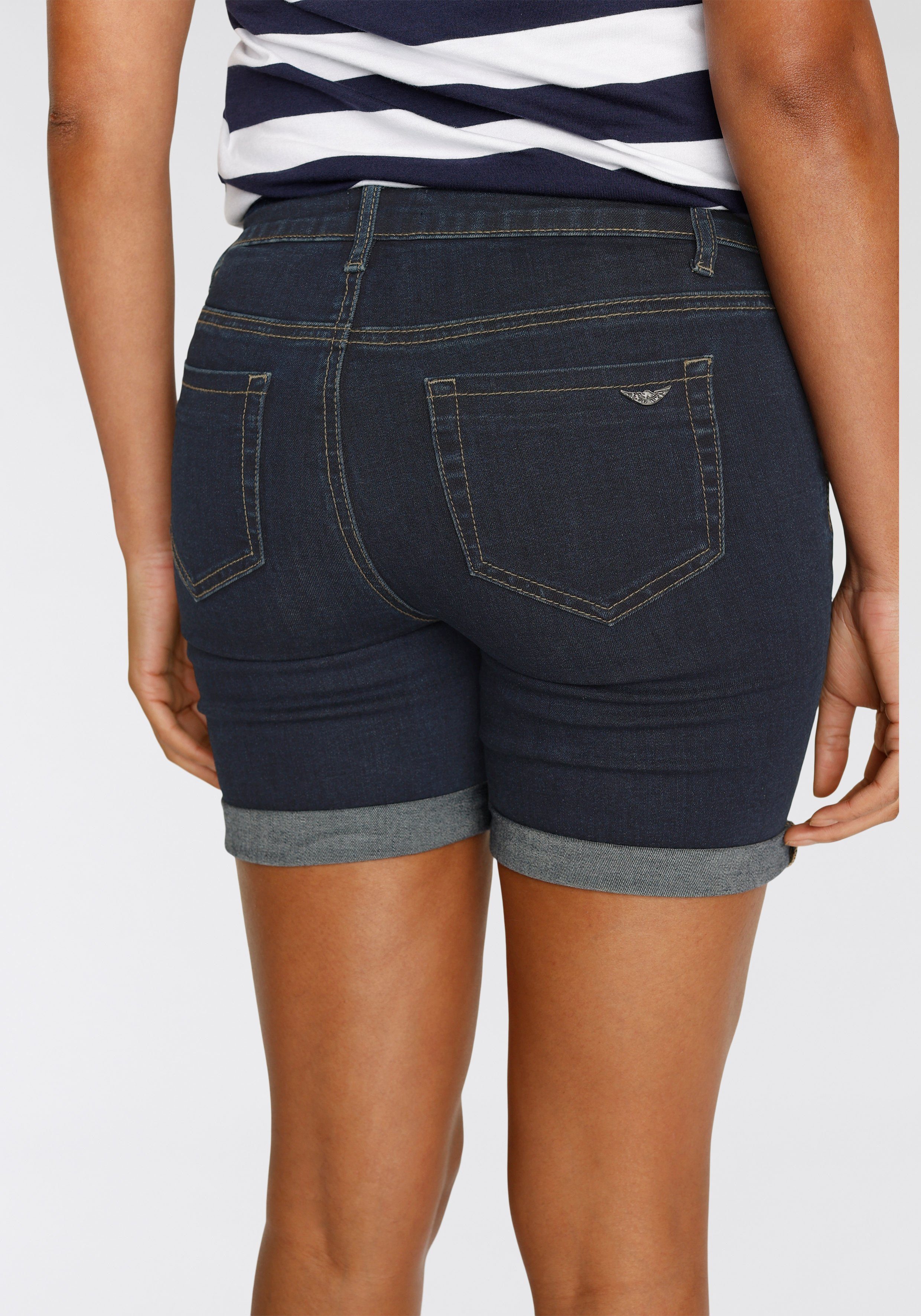 Arizona Jeansshort Ultra Stretch extra strak gesneden, opgerolde beenafsluitingen