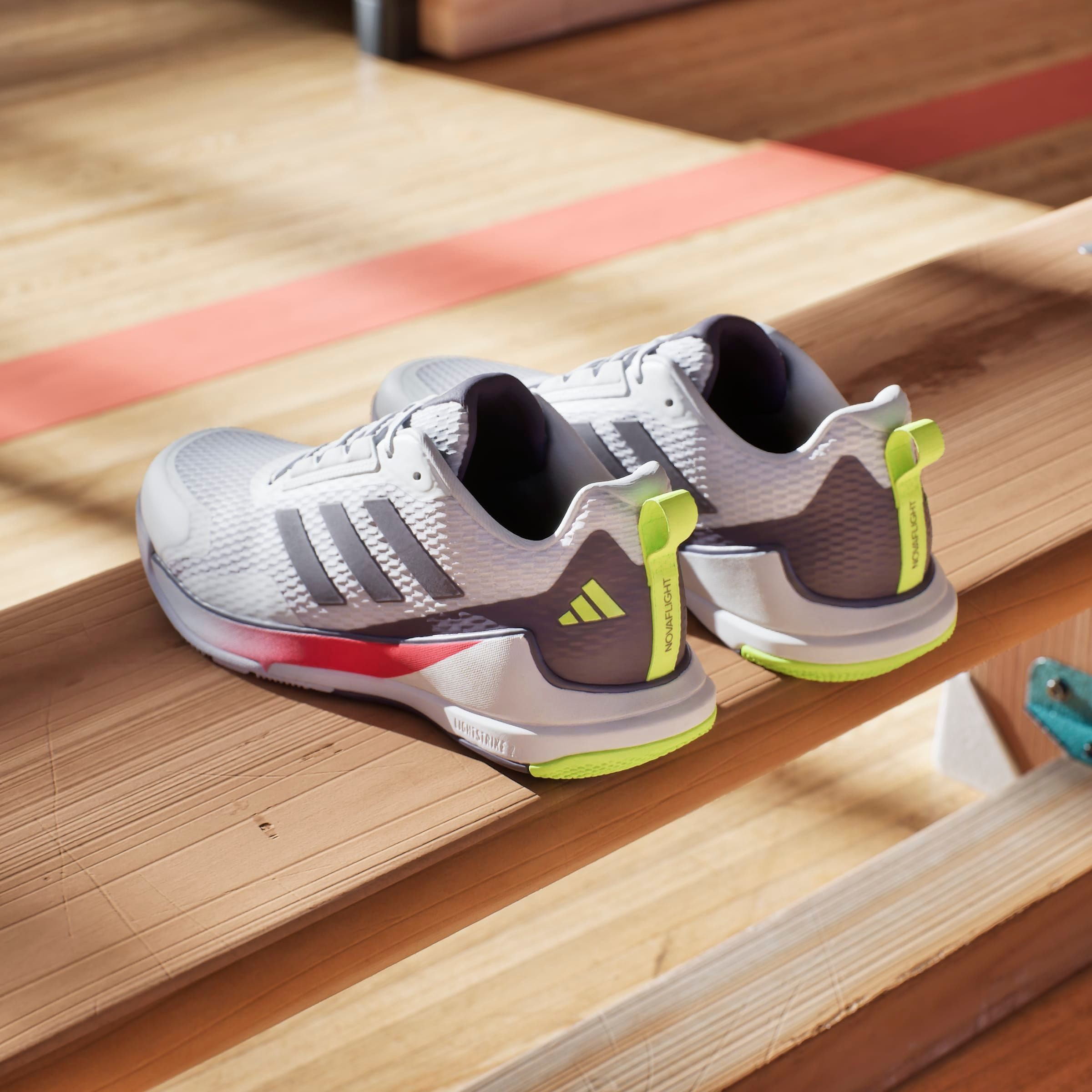 adidas Performance Zaalschoenen NOVAFLIGHT 2 INDOOR bijzonder geschikt voor handbal en volleybal