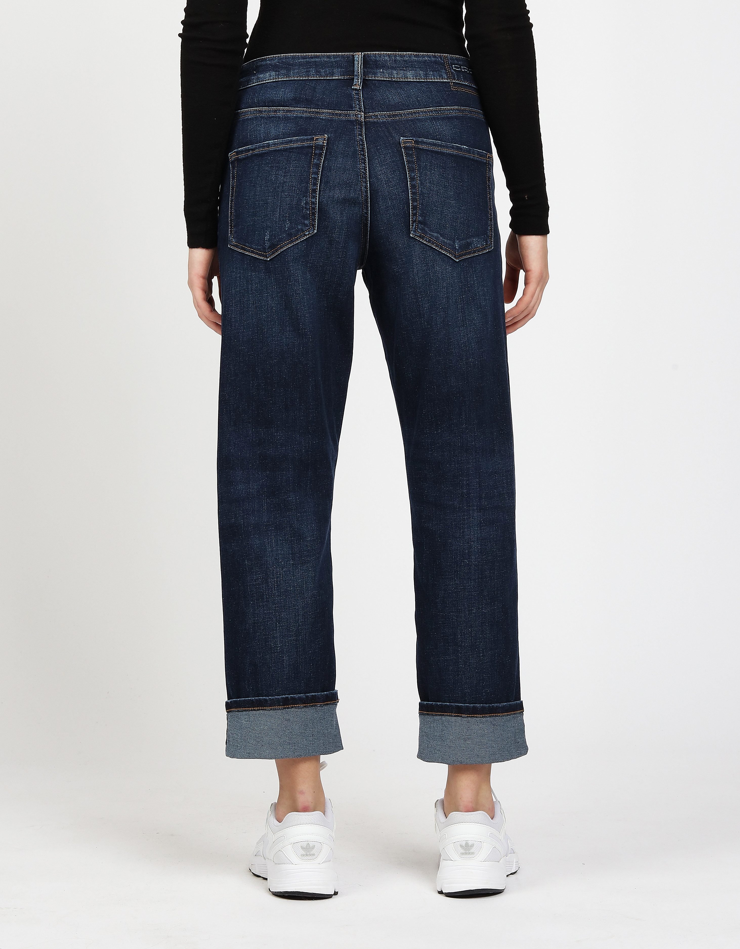 GANG Straight jeans 94Thelma met detail boven de muntzak