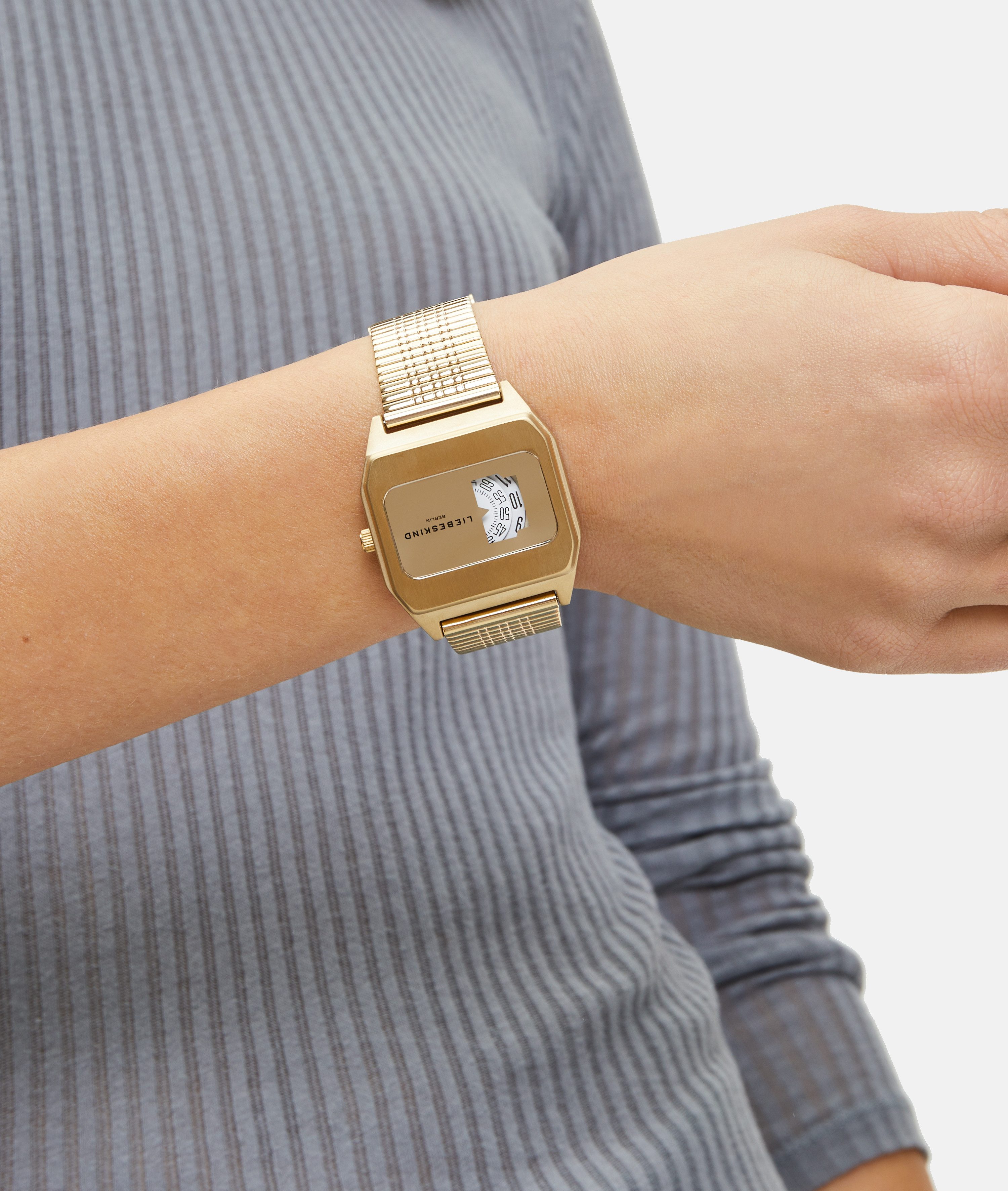 Liebeskind Berlin Kwartshorloge Vinyl Vision Horloge, dameshorloge, stalen band, analoog
