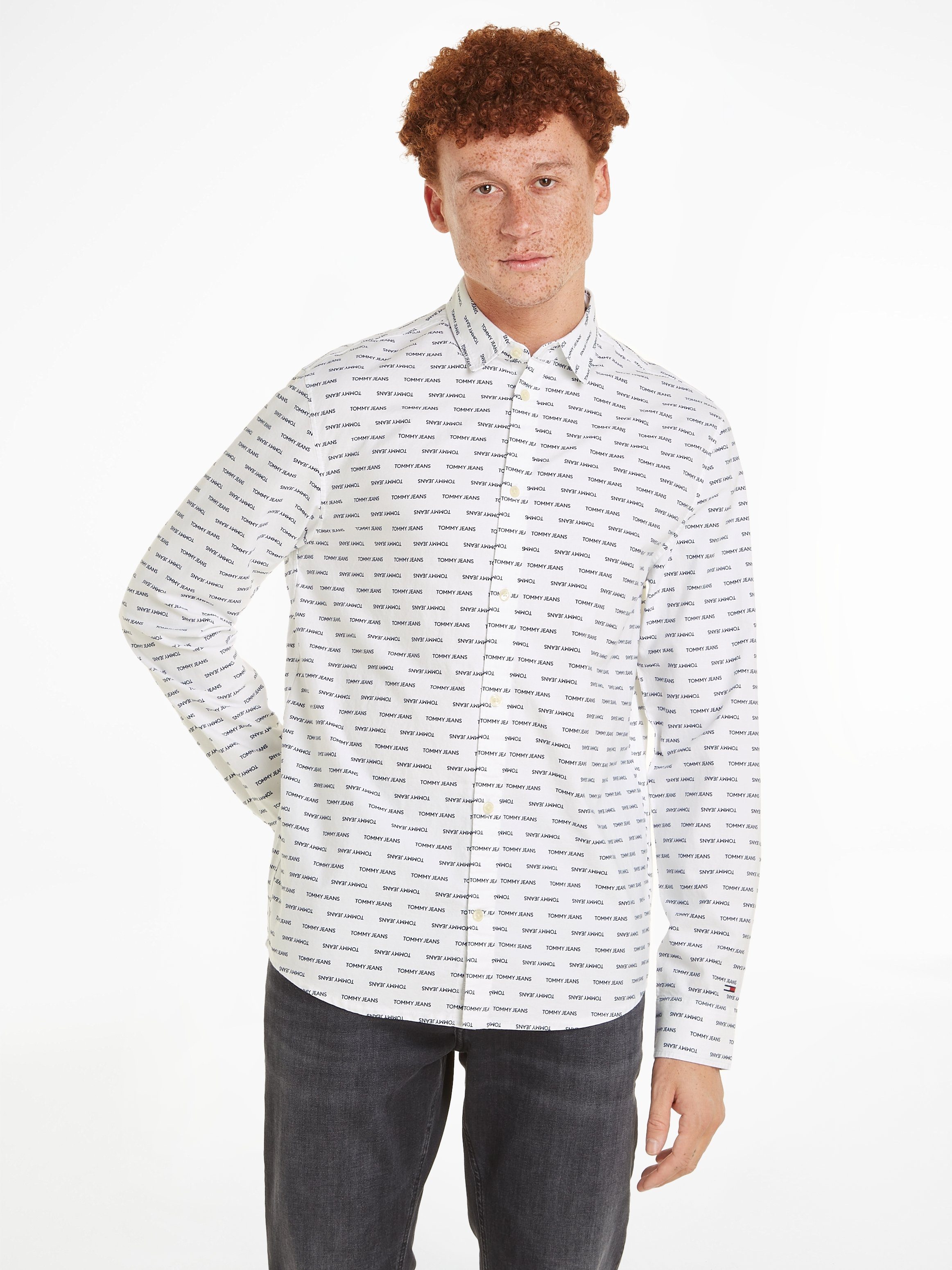 TOMMY JEANS Overhemd met lange mouwen TJM REG CRITTER SHIRT met all-over logo-opschriften