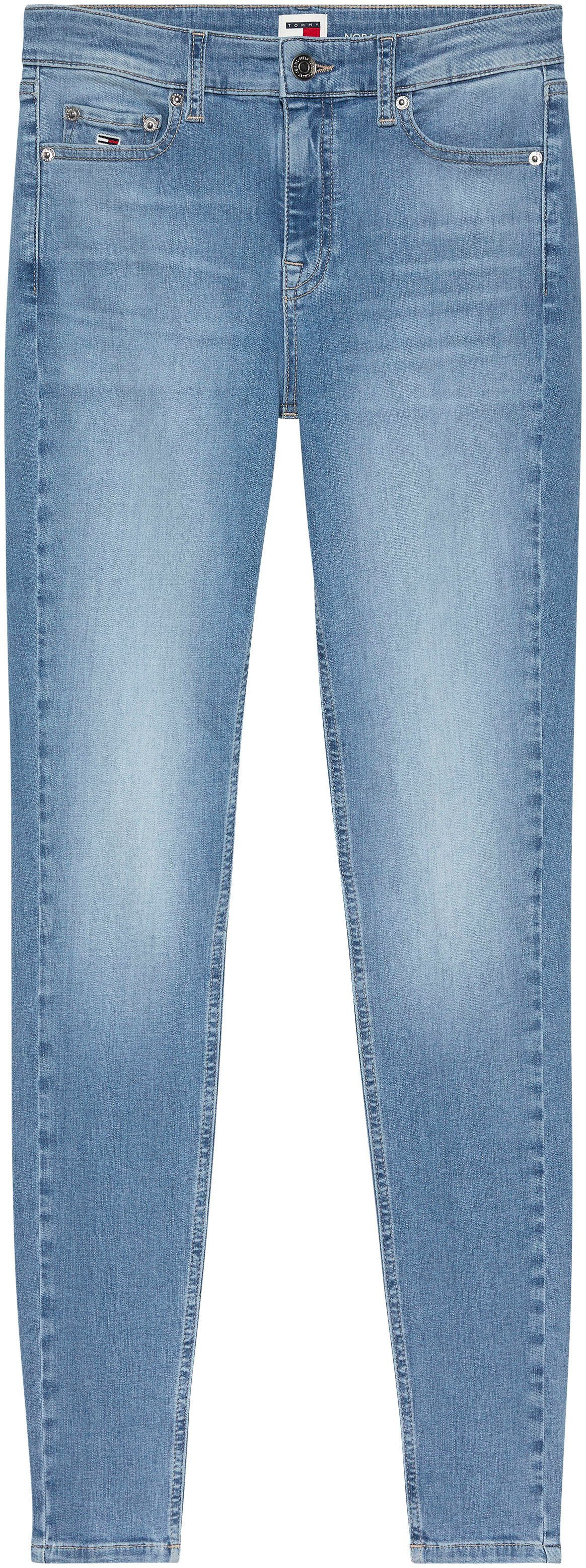 TOMMY JEANS Prettige jeans Nora met leren merklabel
