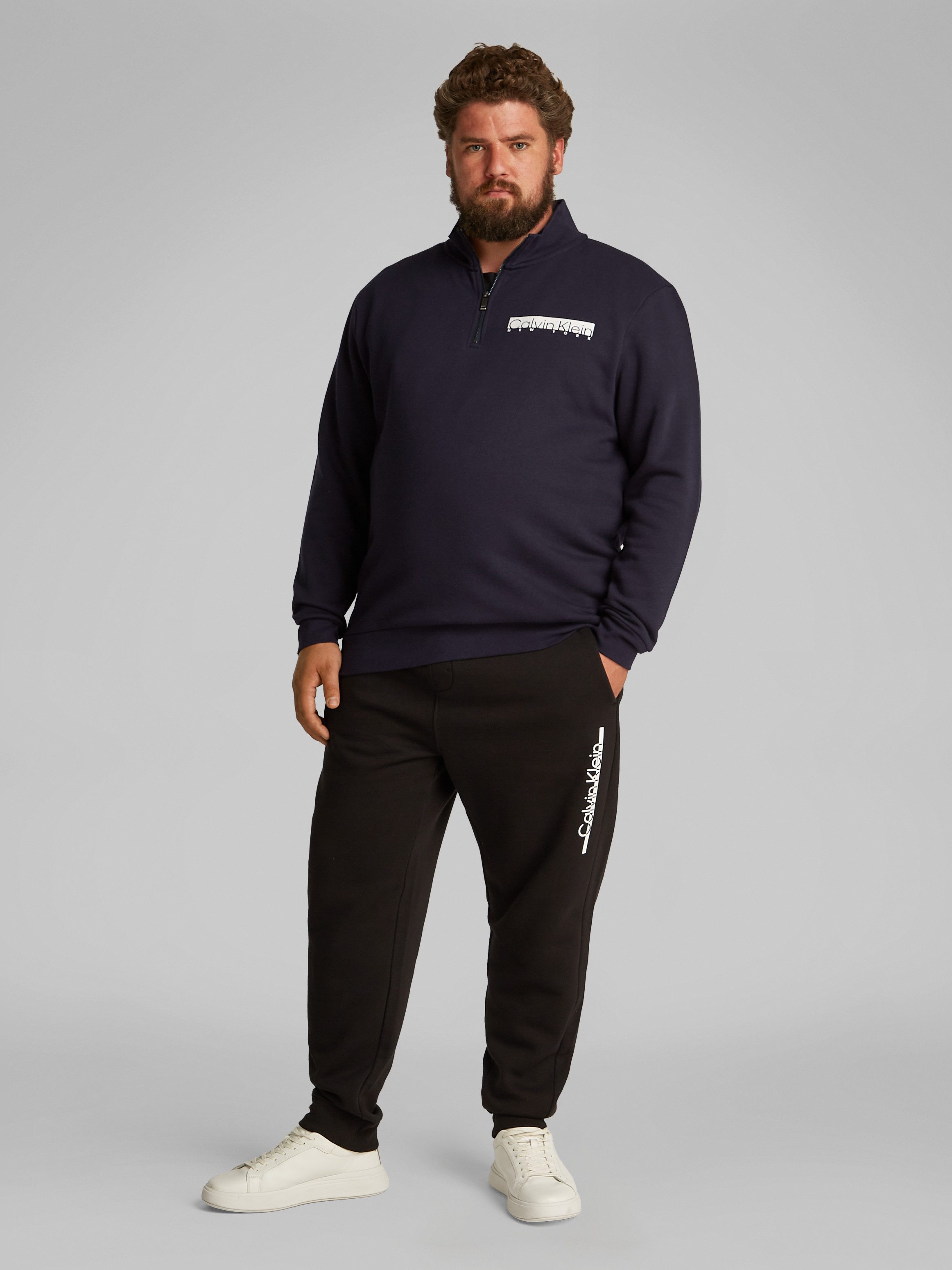 Calvin Klein Sweatshirt BT_NY CHEST BOX LOGO Q-ZIP in grote maten met logoprint