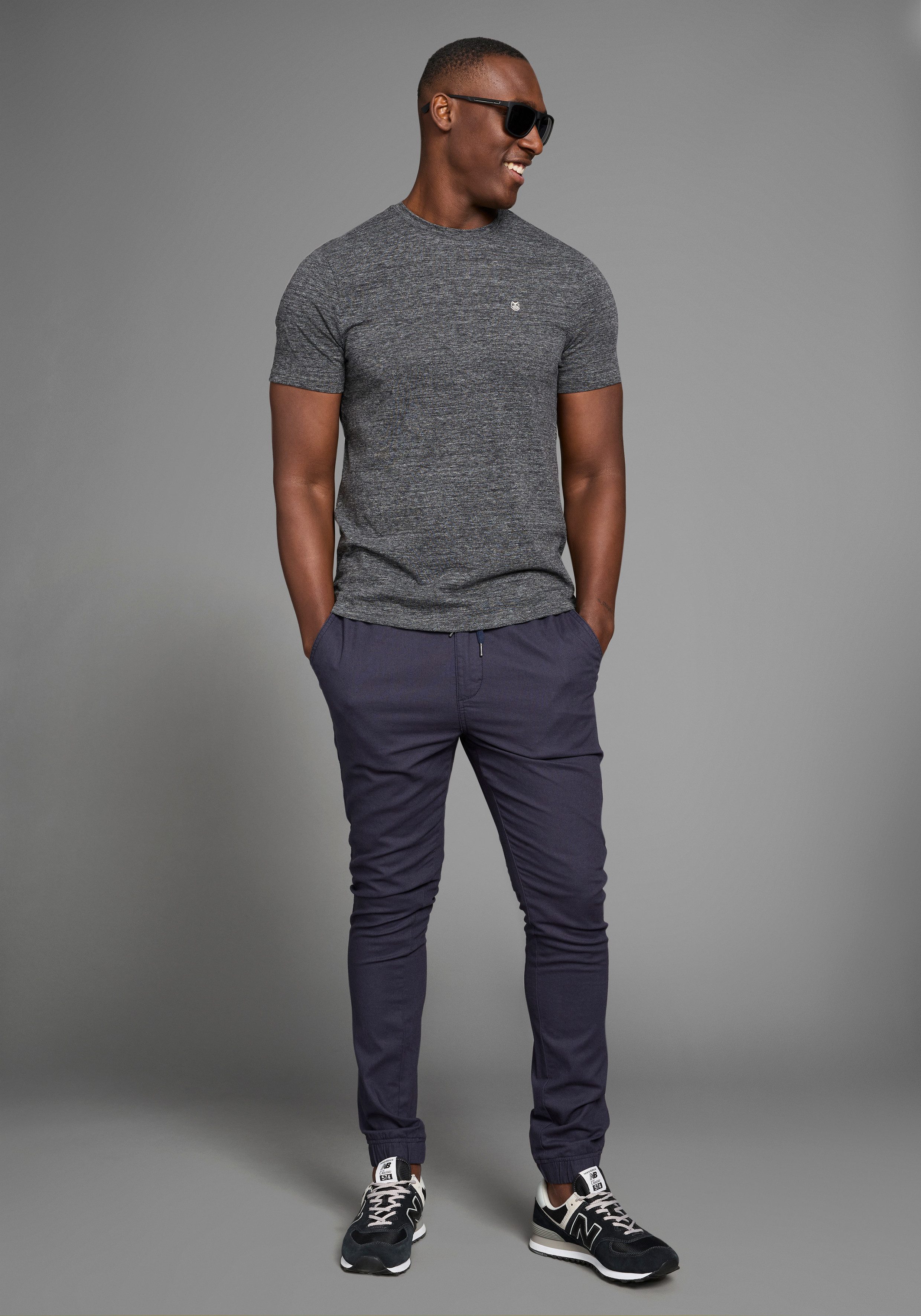 DELMAO T-shirt in hoogwaardige melange-look met subtiele logo-borduursel (set, 2 stuks)
