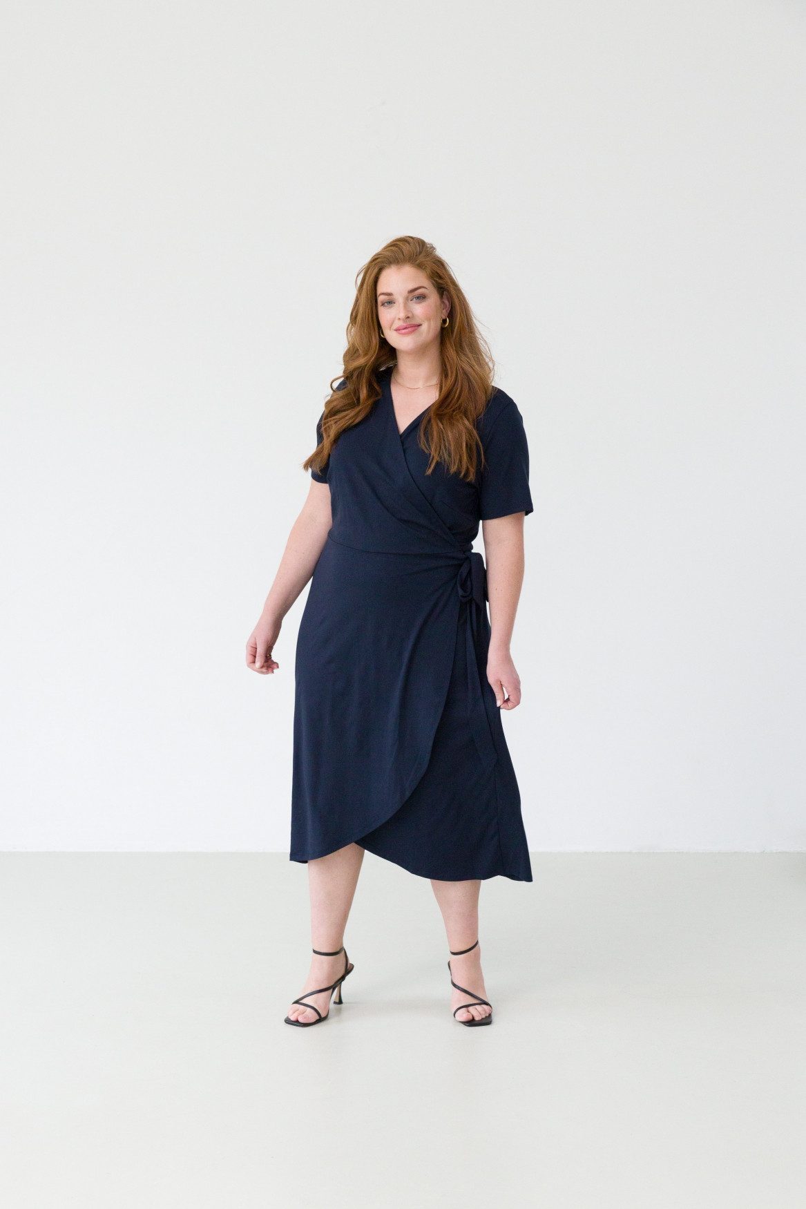 Base Level Curvy Wikkeljurk Abbie Soepelvallende viscose-mixkwaliteit