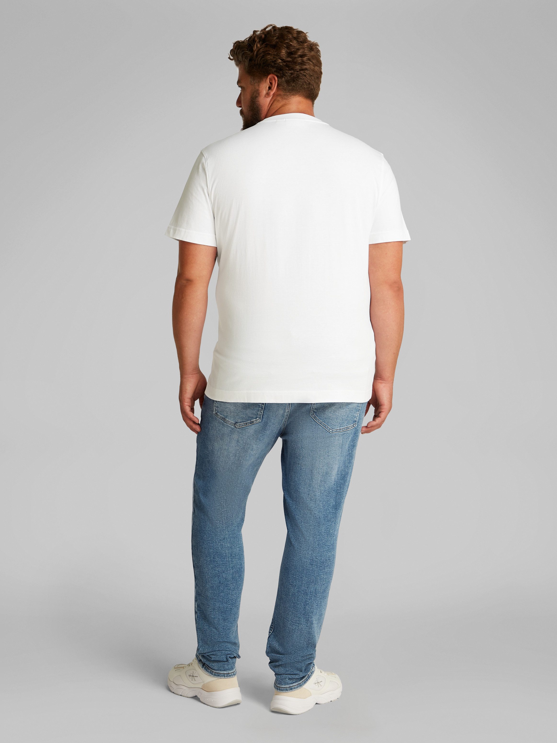 Calvin Klein Jeans Plus T-shirt PLUS WOVEN LABEL REGULAR TEE in grote maten, met klein logo-patch