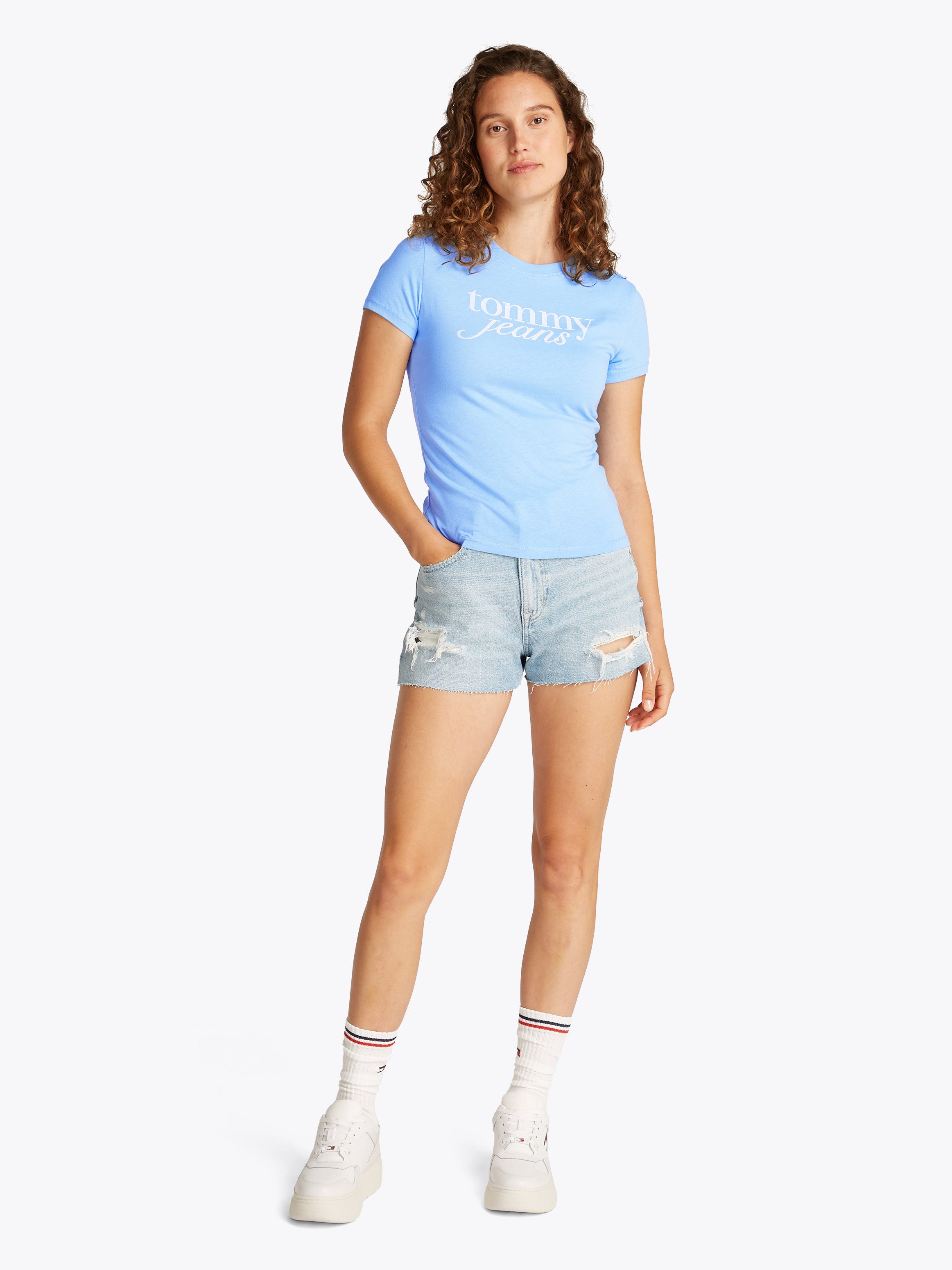 TOMMY JEANS T-shirt met logoprint op borsthoogte