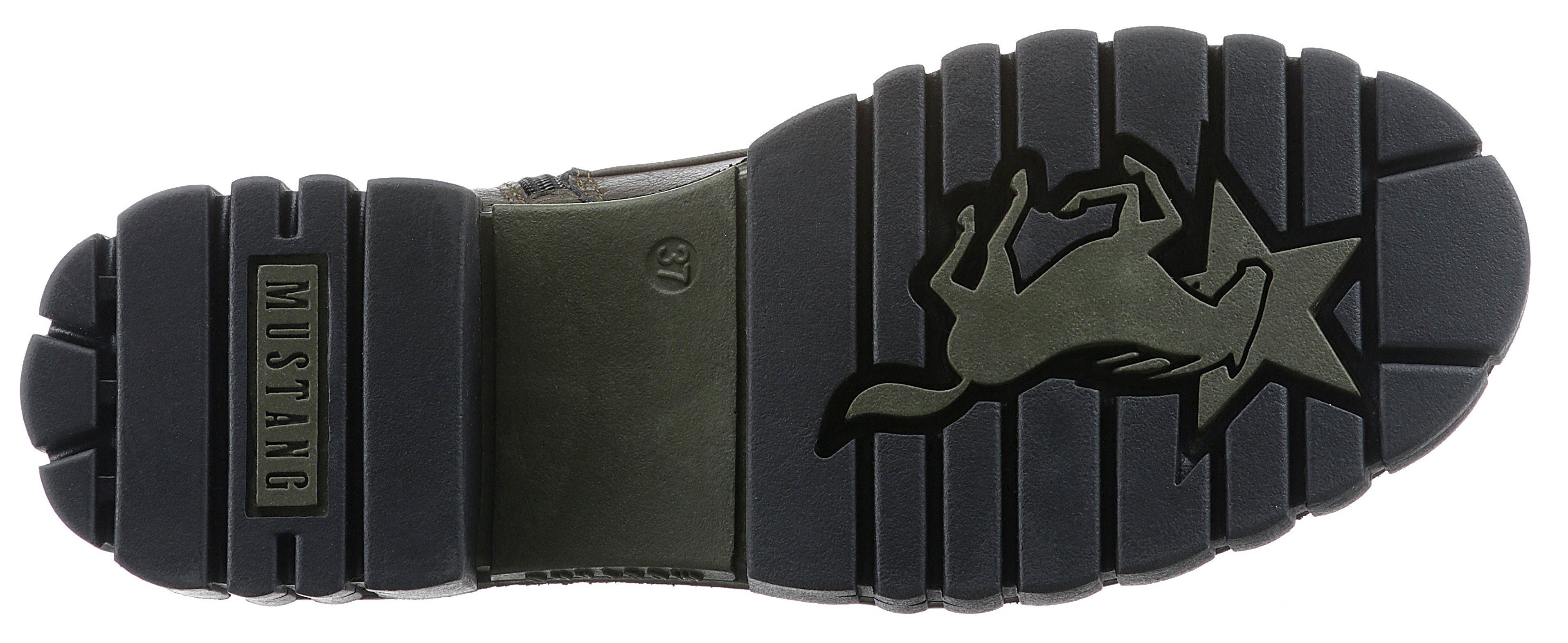 Mustang Shoes Hoge veterschoenen met profielzool