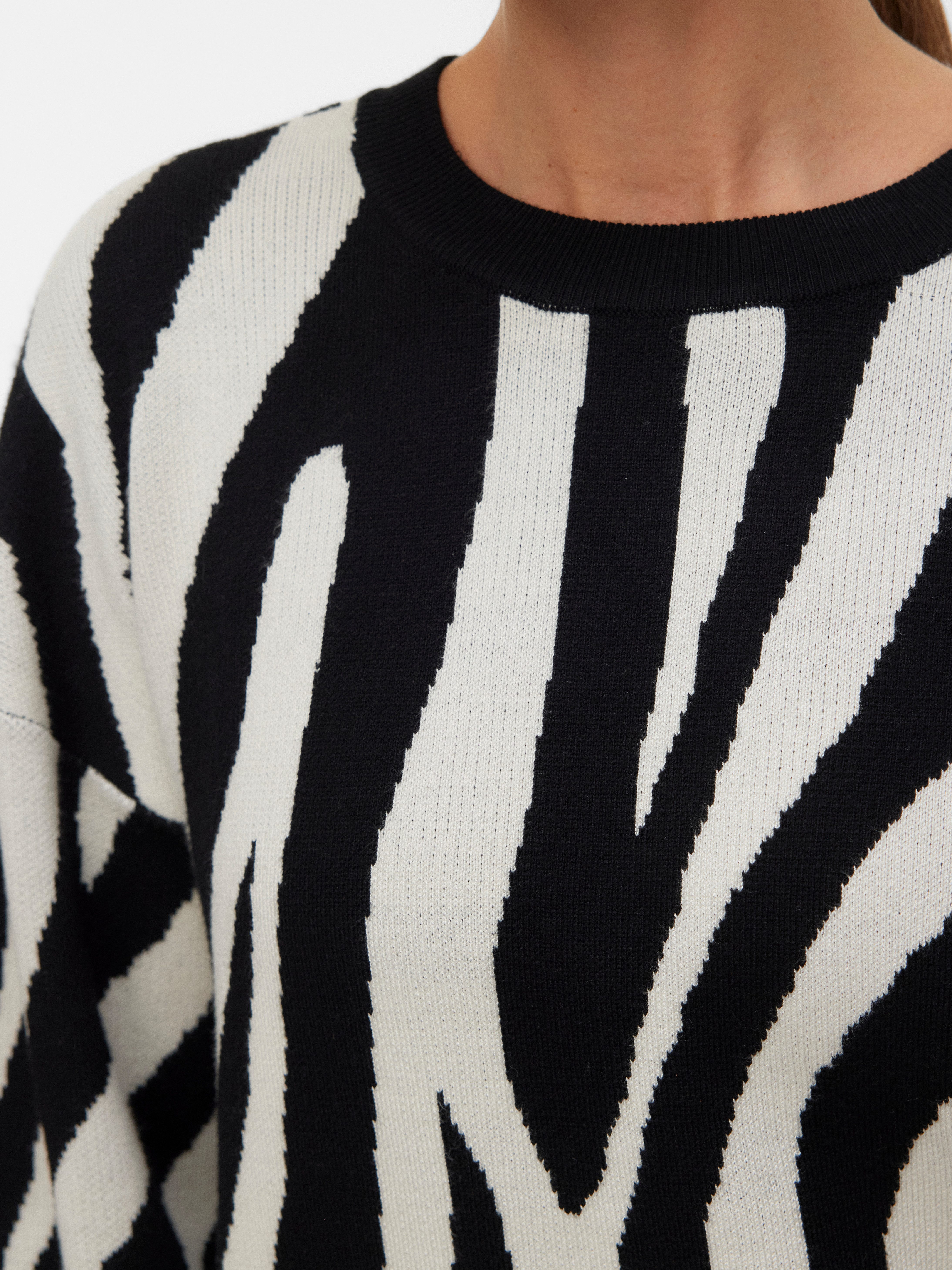 Vero Moda Gebreide trui VMSILJEANIMAL LS O-NCK PULLOVER GA NOOS