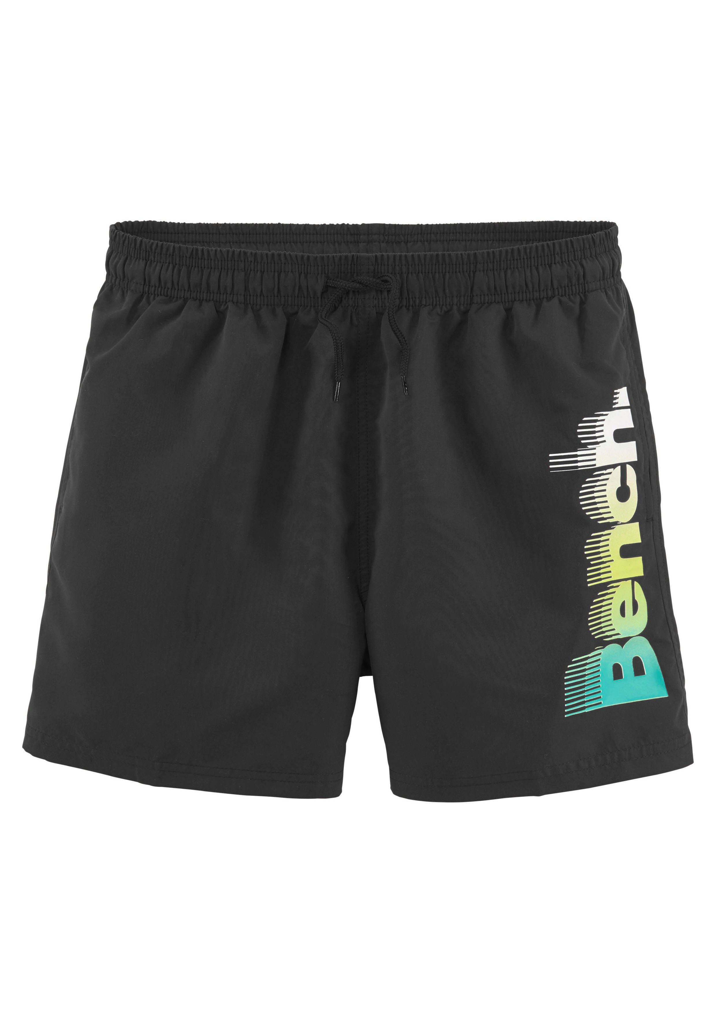 Bench. Zwemshort met een grote logoprint