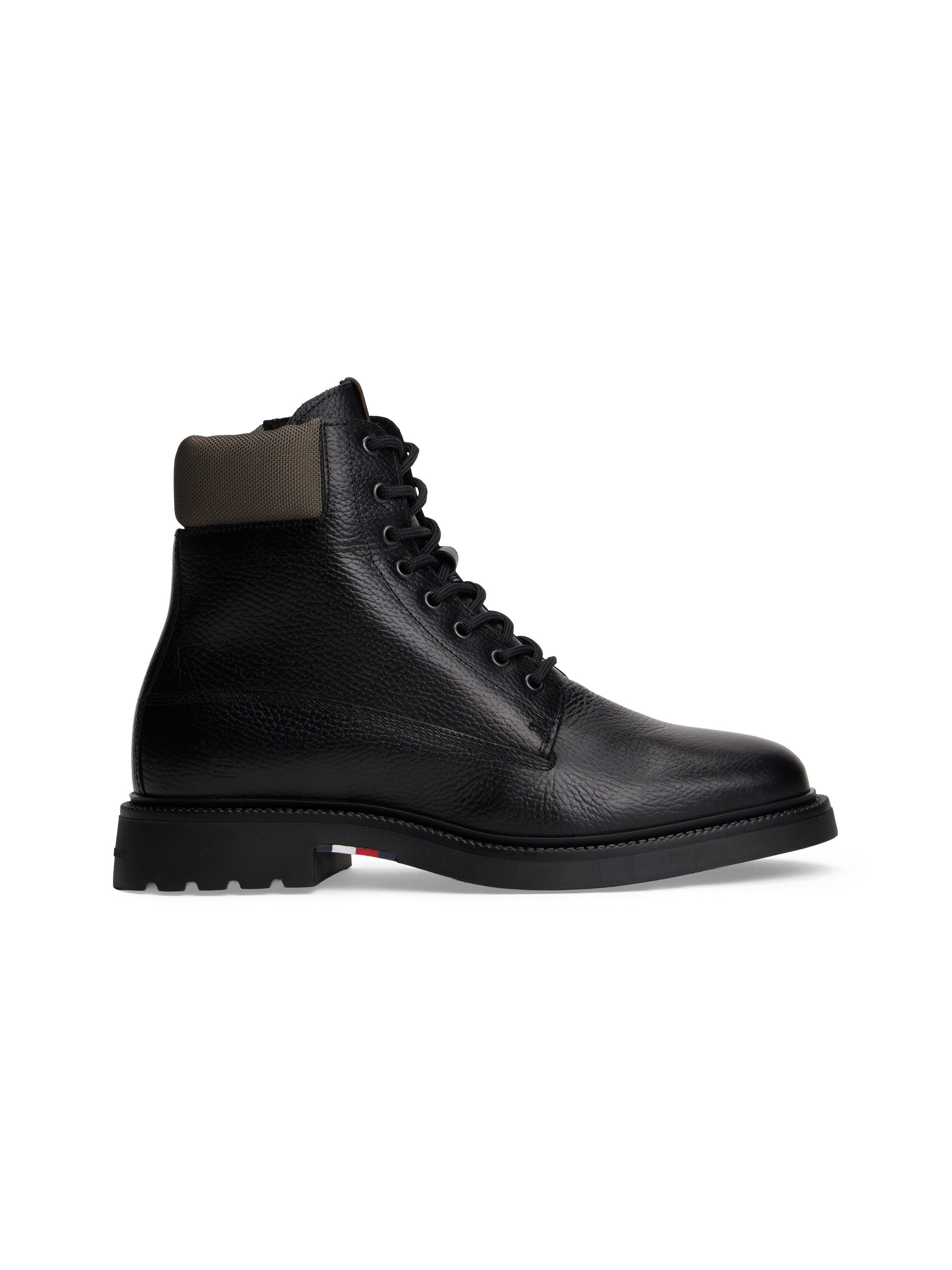 Tommy Hilfiger Veterschoenen HILFIGER COMFORT LWT WRM MX BOOT herfstboots, veterenkellaars met logo-patch op de schoentong