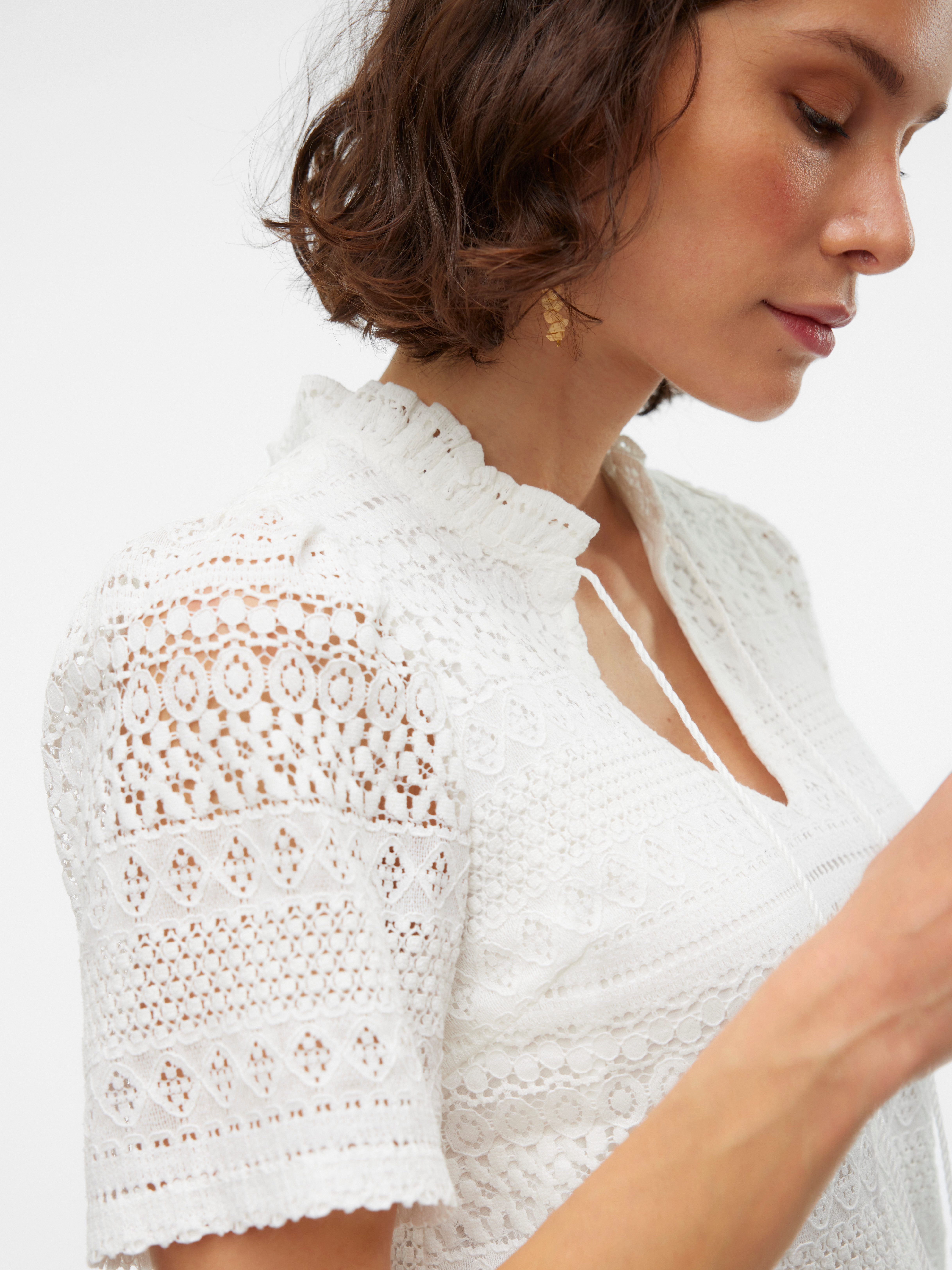 Vero Moda Kanten shirt VMHONEY LACE S/S TASSEL TOP WVN GA