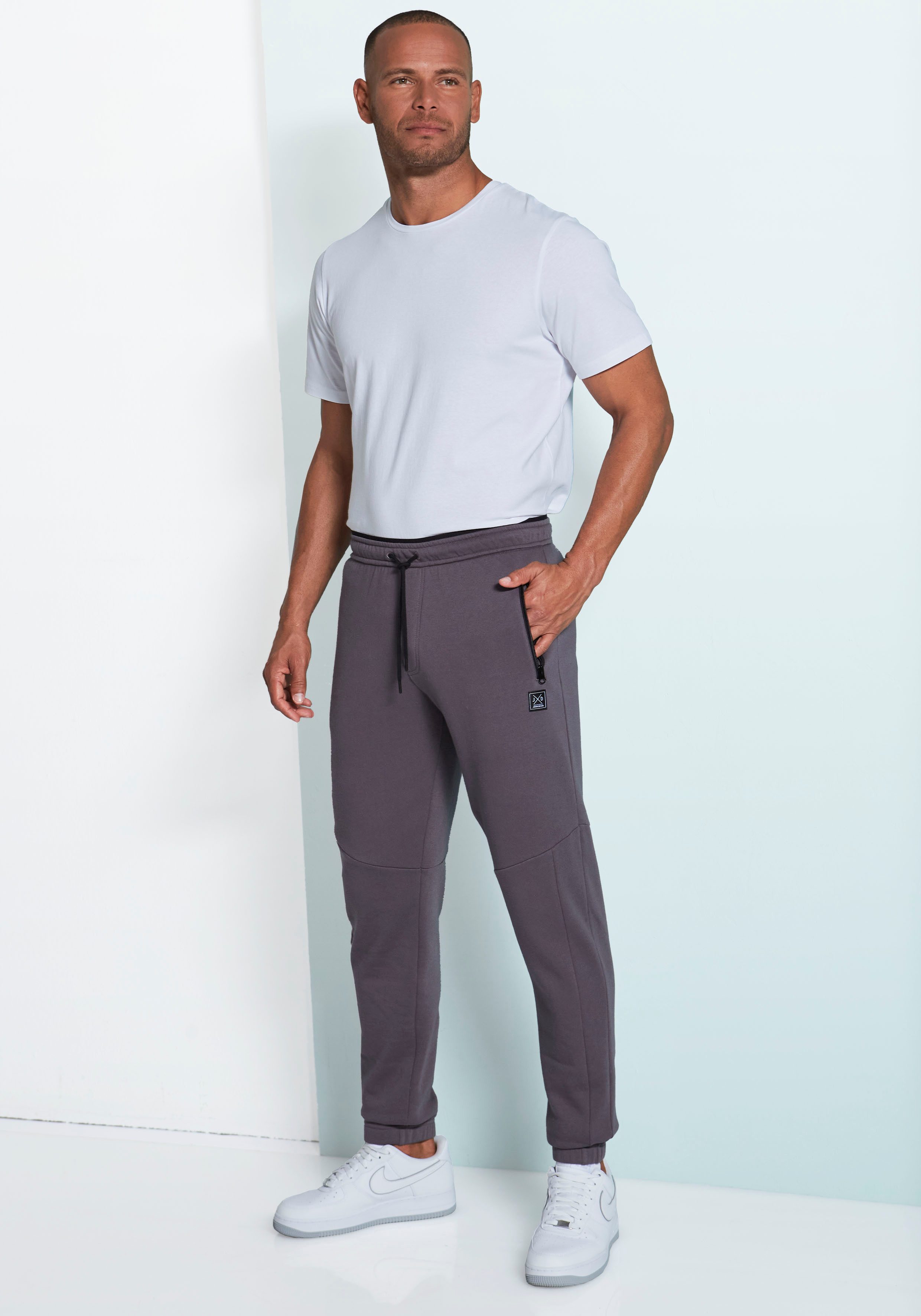 John Devin Sweatbroek Joggingbroek met zijzakken en bindband van katoenmix