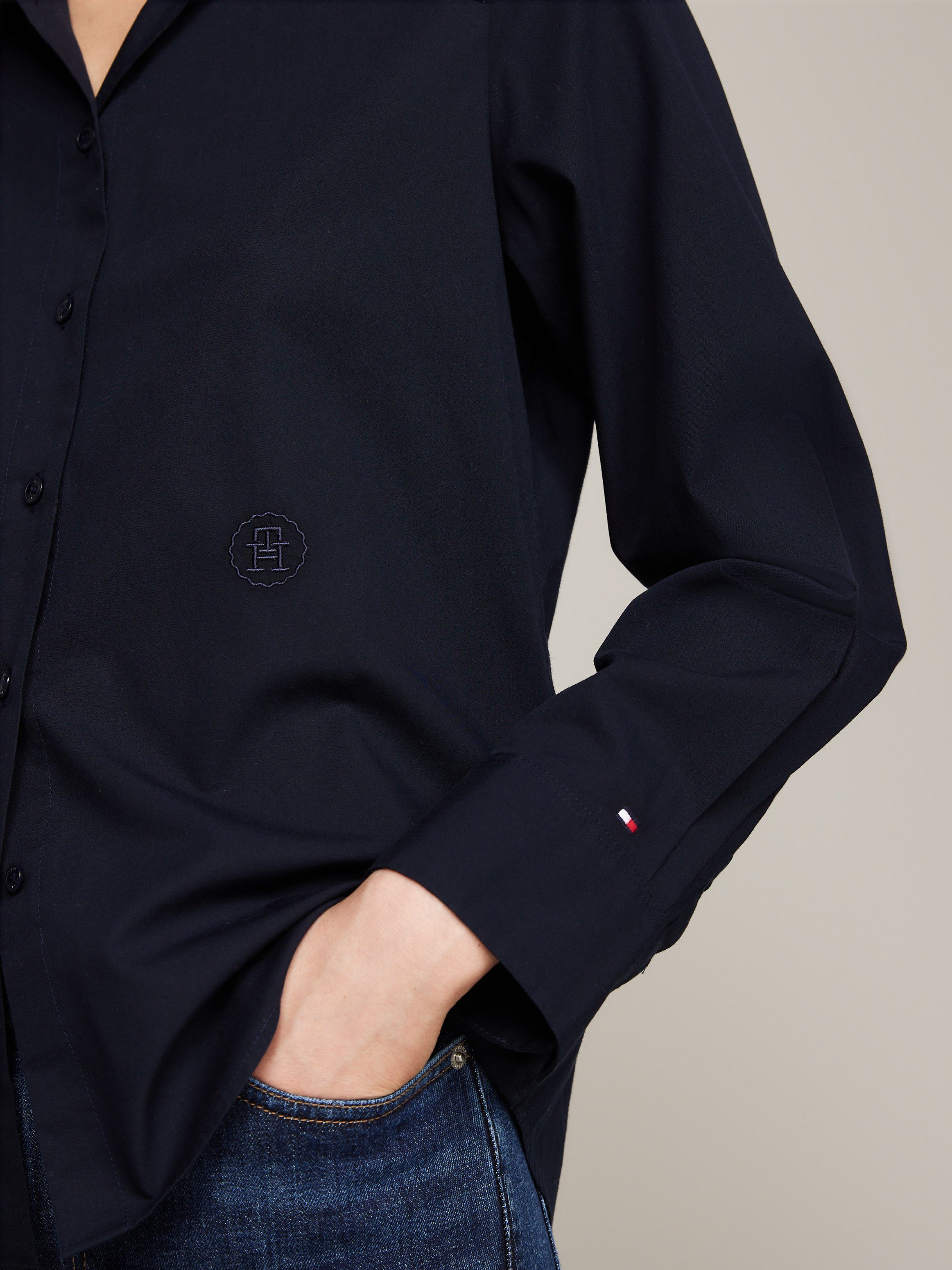 Tommy Hilfiger Overhemdblouse ESS POPLIN REGULAR SHIRT met popeline, geborduurd tommy hilfiger logo