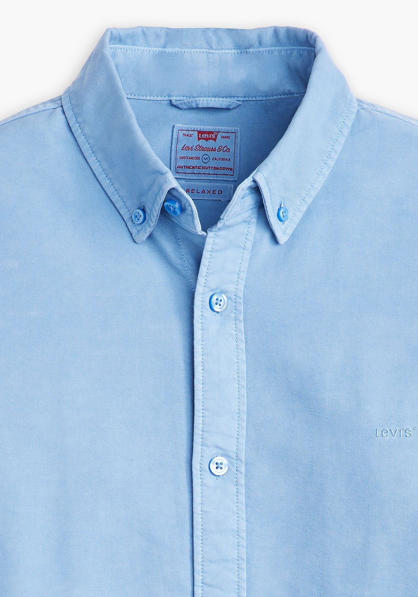Levi's Overhemd met lange mouwen AUTHENTIC BUTTON DOWN met ton-in-ton logo-borduursel op de borst