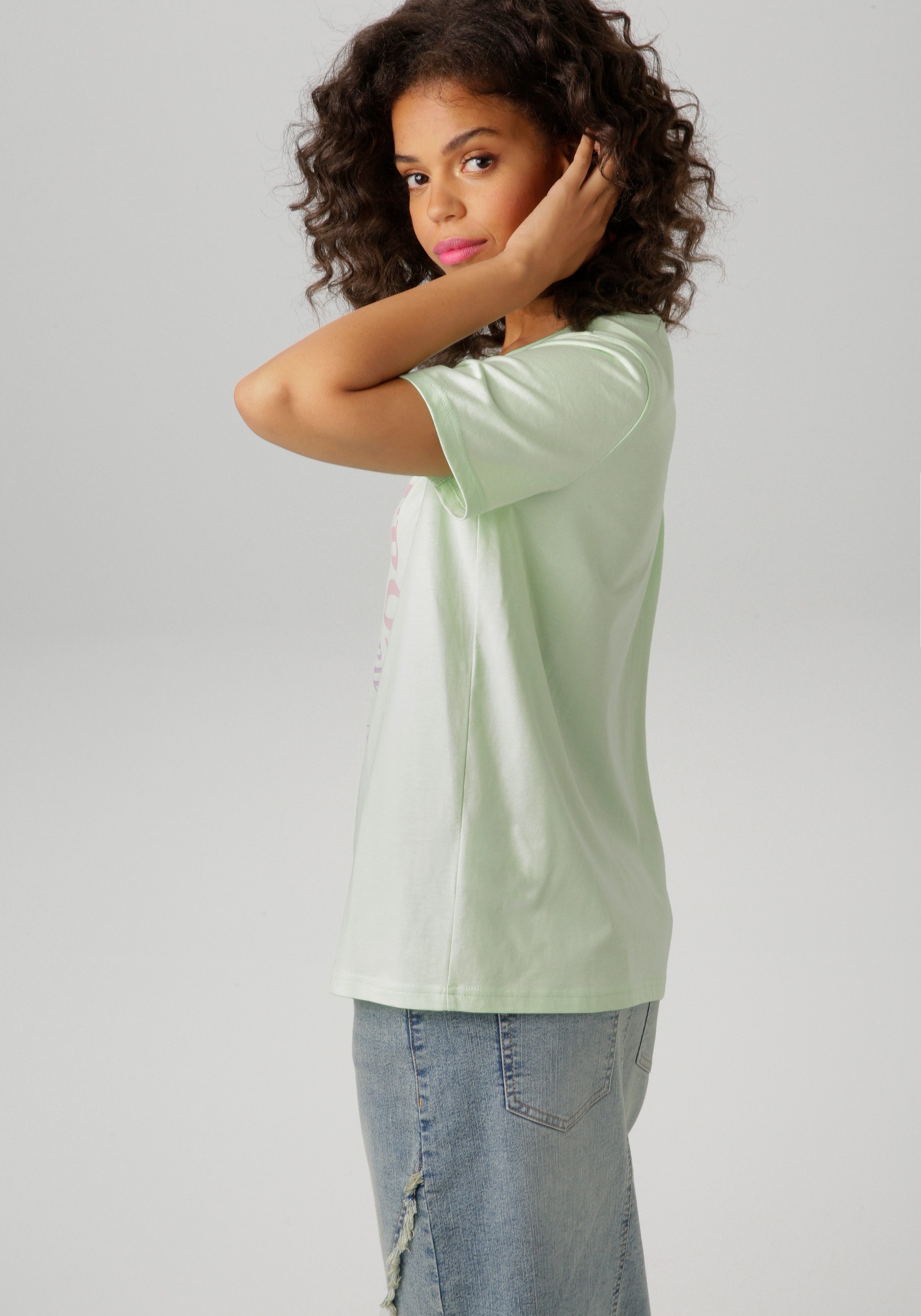 Aniston CASUAL T-shirt met kleurharmonieuze frontprint van foliedruk