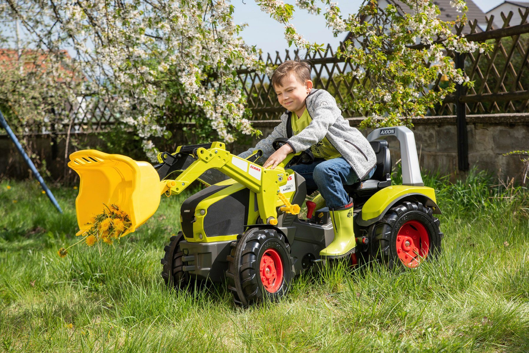 rolly toys® Trapauto Premium Claas Axion 960 Kindertractor met lader en rem