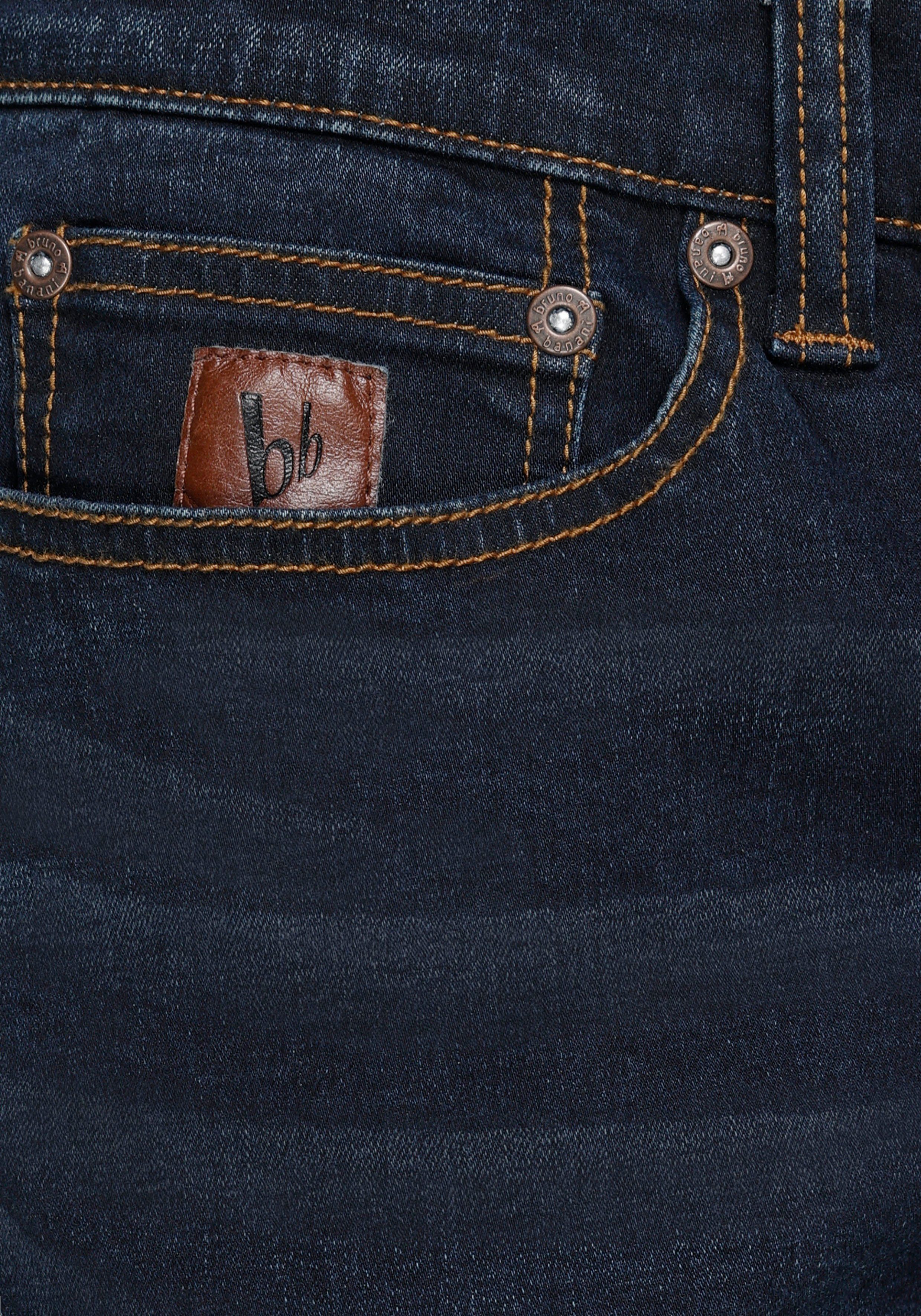 Bruno Banani Straight jeans Hutch rechte broekspijpen, gedeeltelijk met modieuze destroyed-effecten,