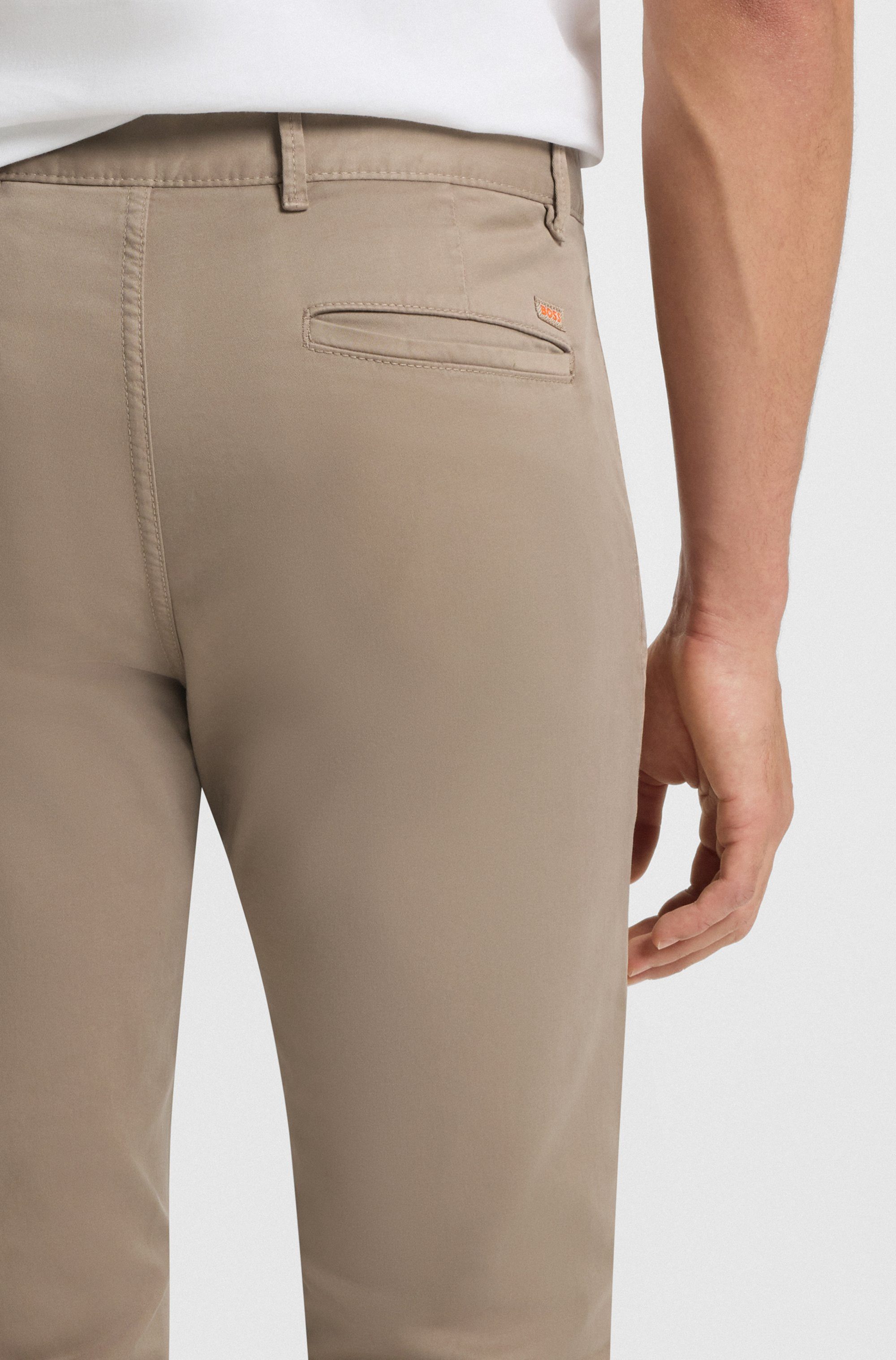 Boss Orange Chino SLIM met achterzakken