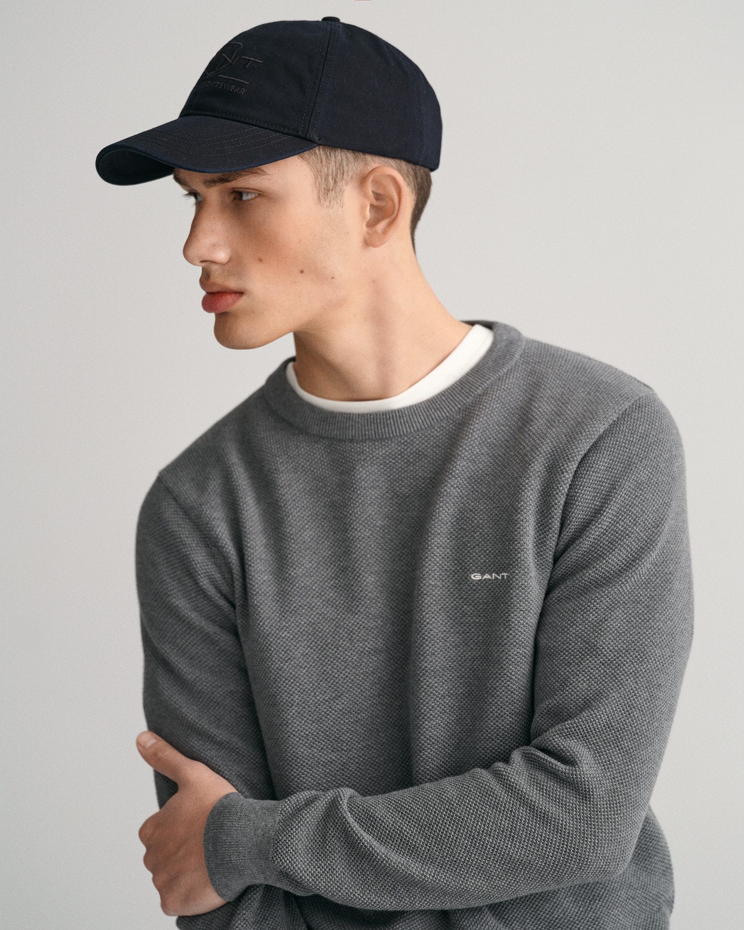 Gant Trui met ronde hals COTTON PIQUE C-NECK met logoborduursel op borsthoogte