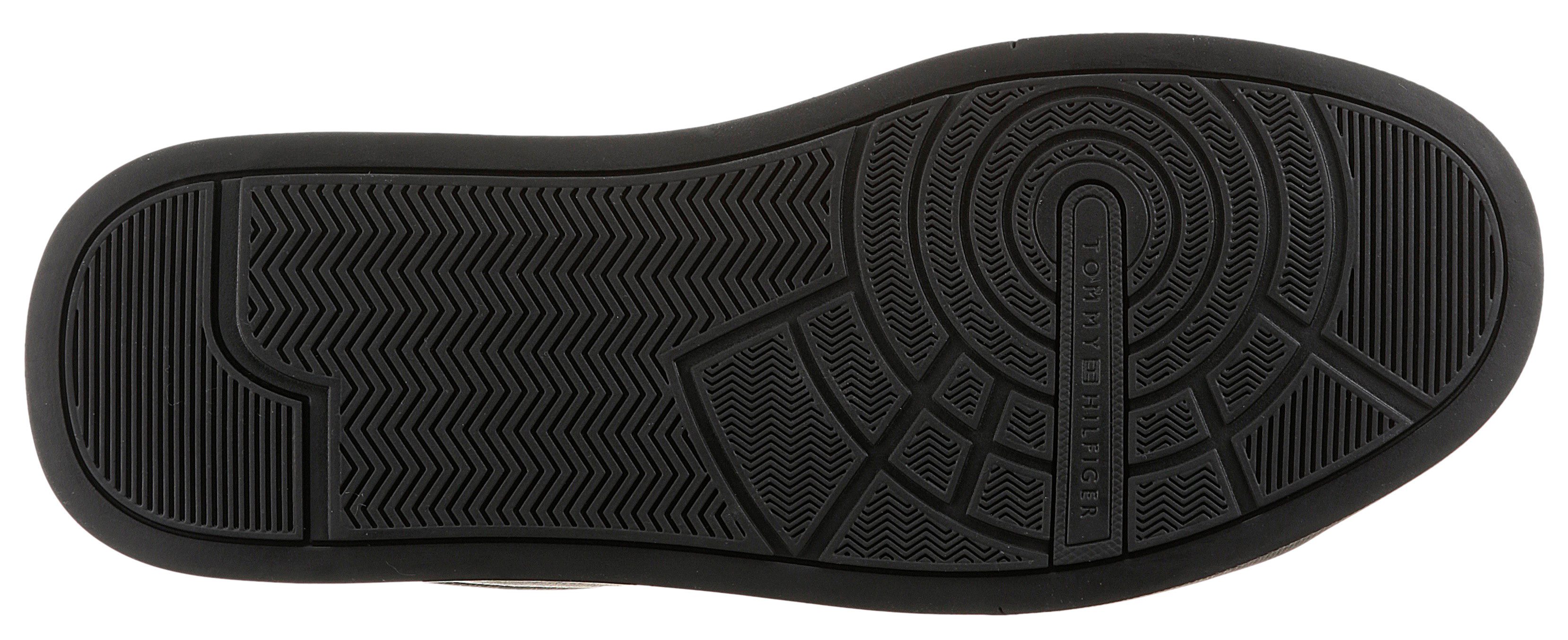 Tommy Hilfiger Sneakers TH COURT LTH DETAIL ESS , vrijetijdsschoen, lage schoen, veterschoen met zijlijk logo-opdruk
