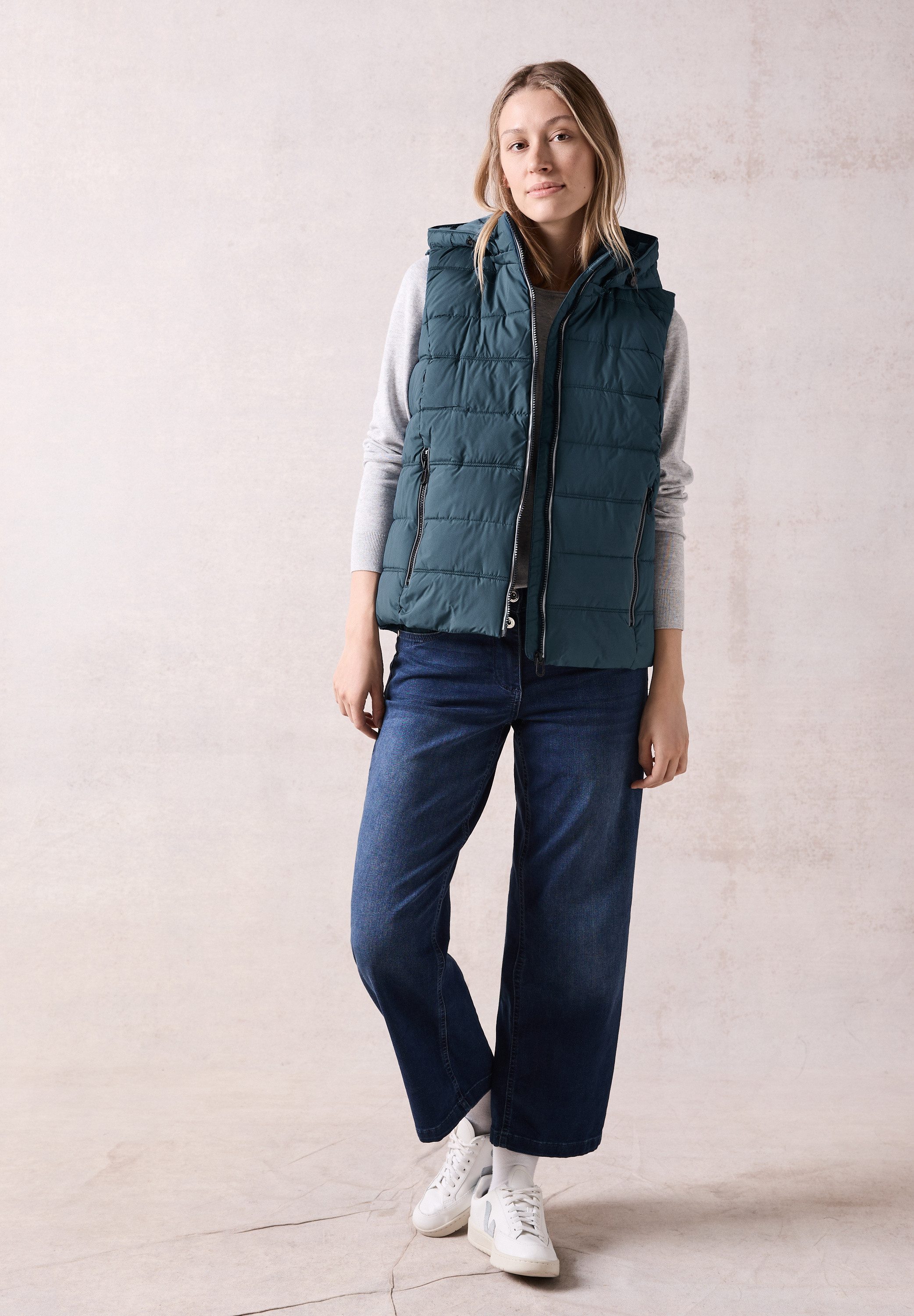 Cecil Bodywarmer warm gewatteerd, met reflecterende piping