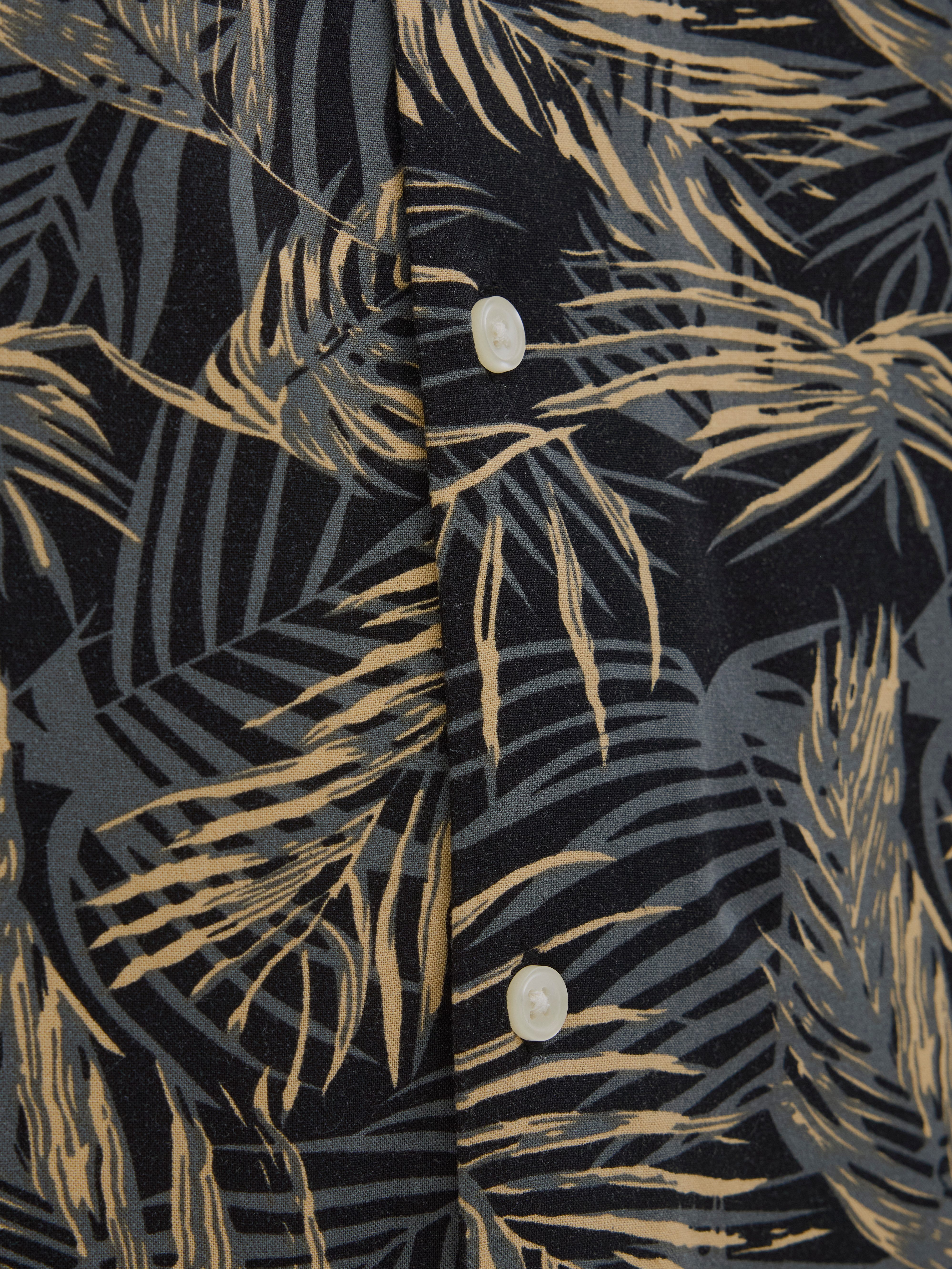 Jack & Jones PlusSize Overhemd met korte mouwen JJEJEFF TROPICAL AOP RESORT SHIRT SN PLS