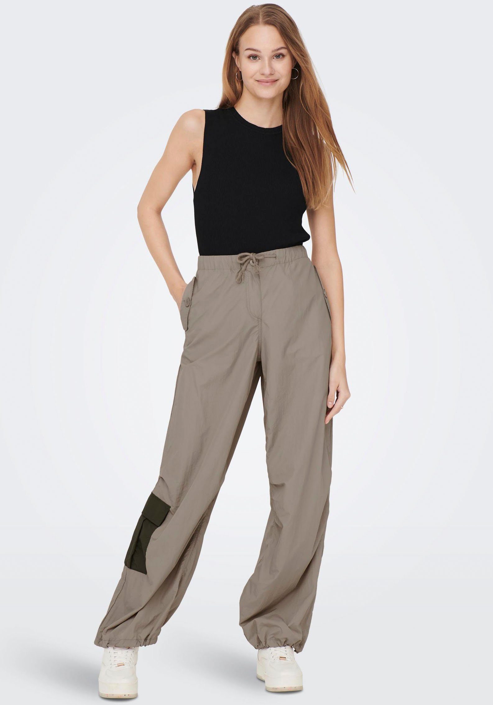 Only Gebreide top ONLMAJLI S/L TOP KNT NOOS