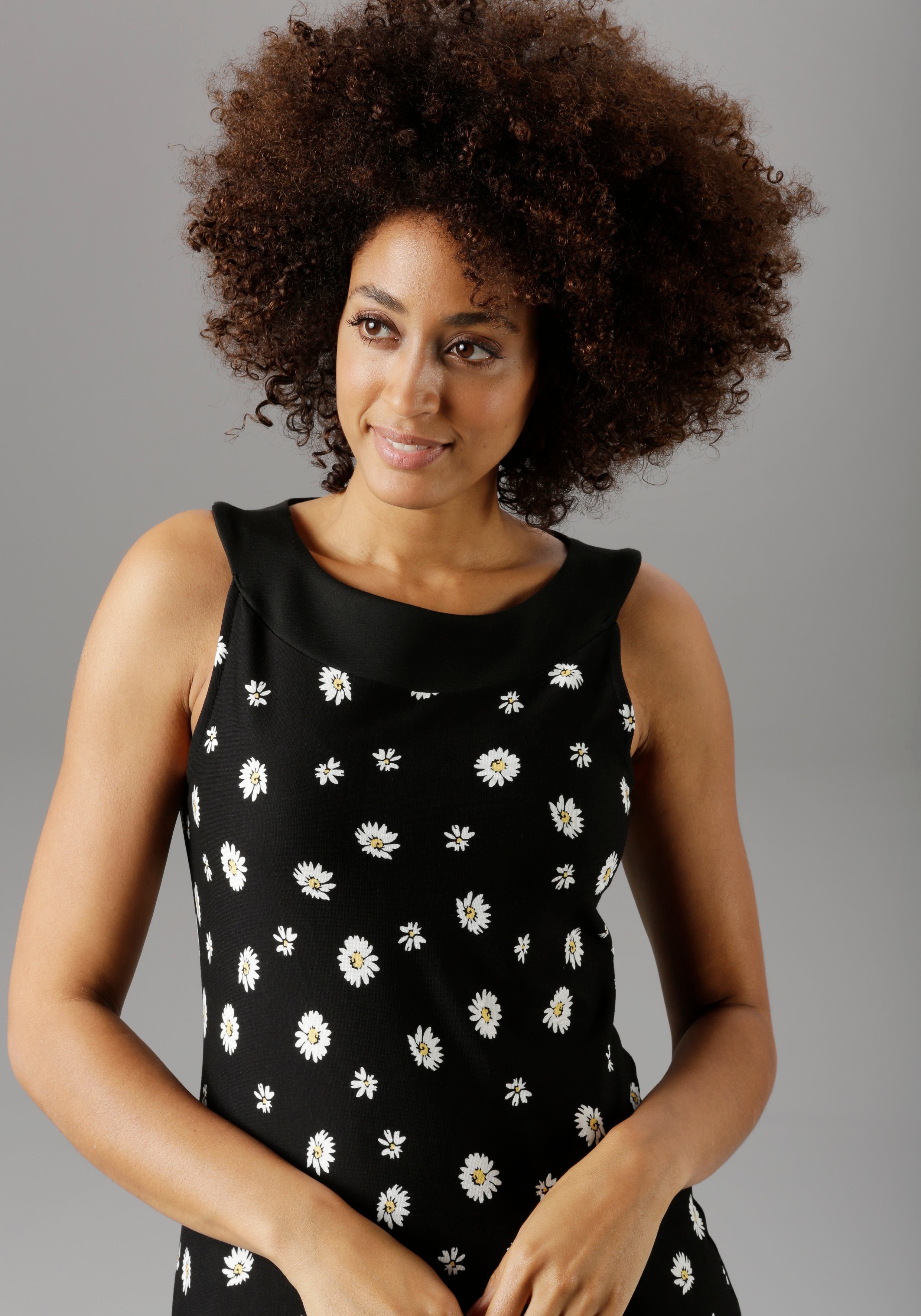 Aniston SELECTED Zomerjurk met madeliefje-print