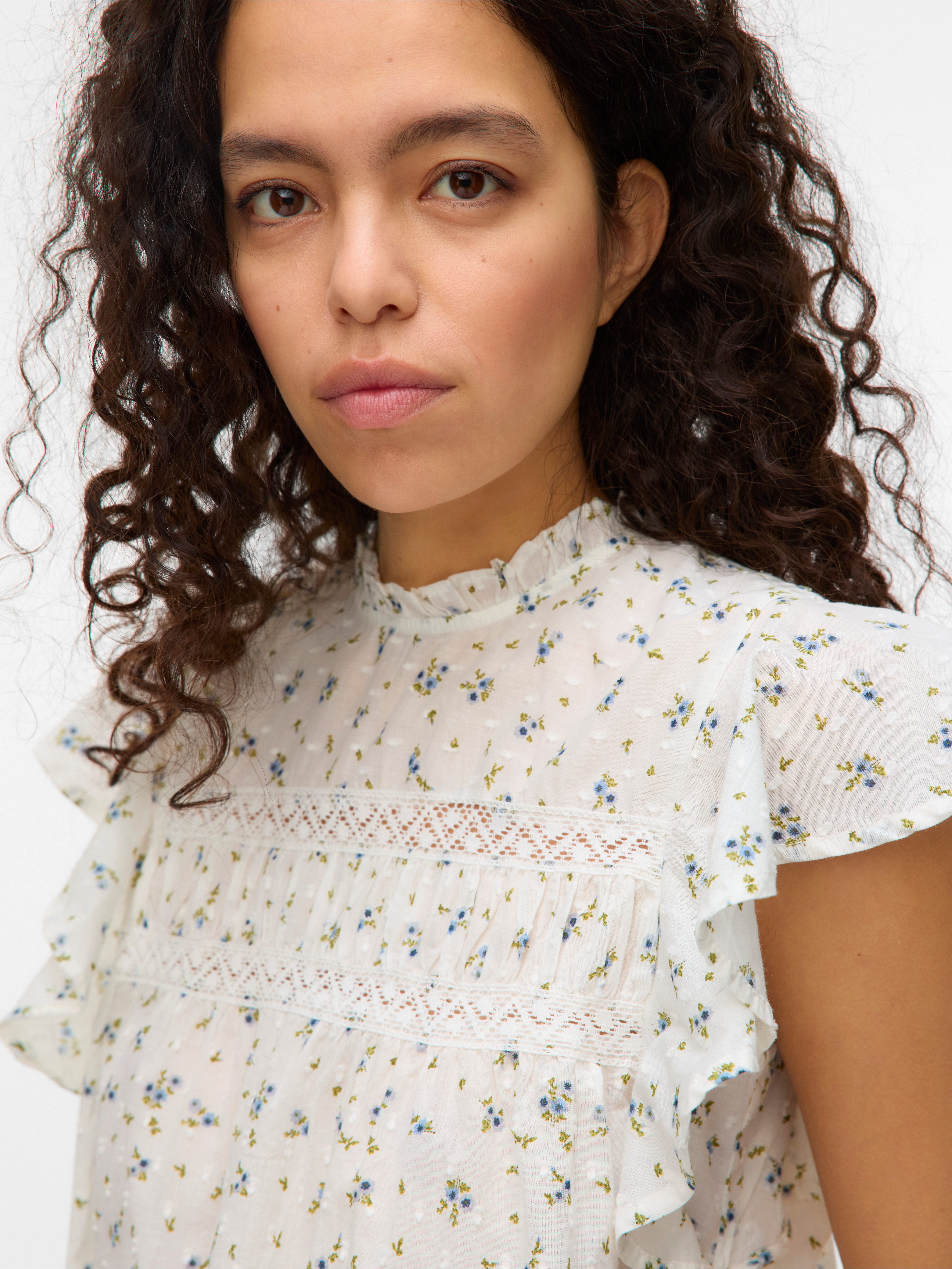 Vero Moda Shirt VMTRINE SL LACE TOP WVN NOOS