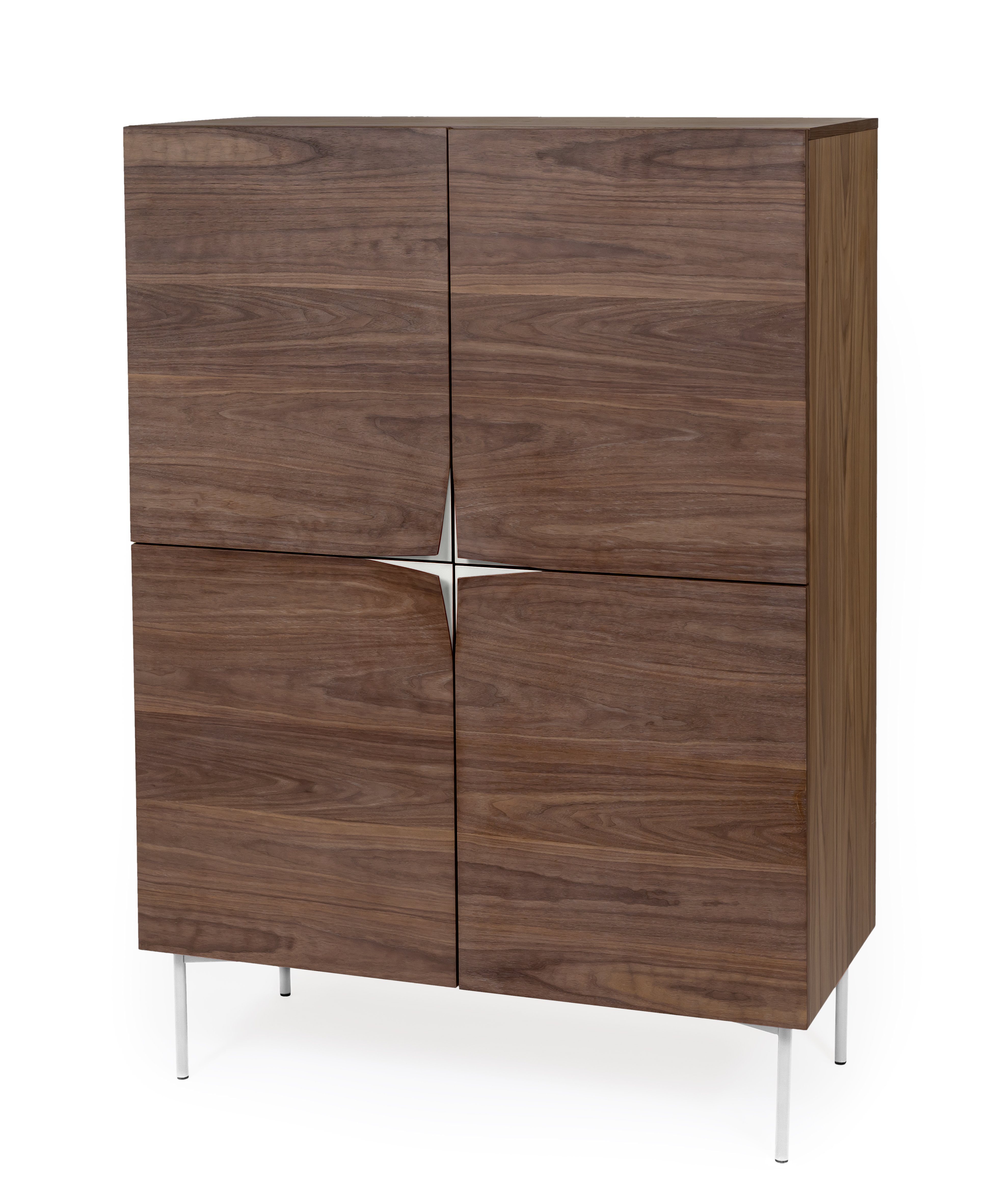 Woodman Highboard Commode met eiken fineer, in Scandinavisch ontwerp