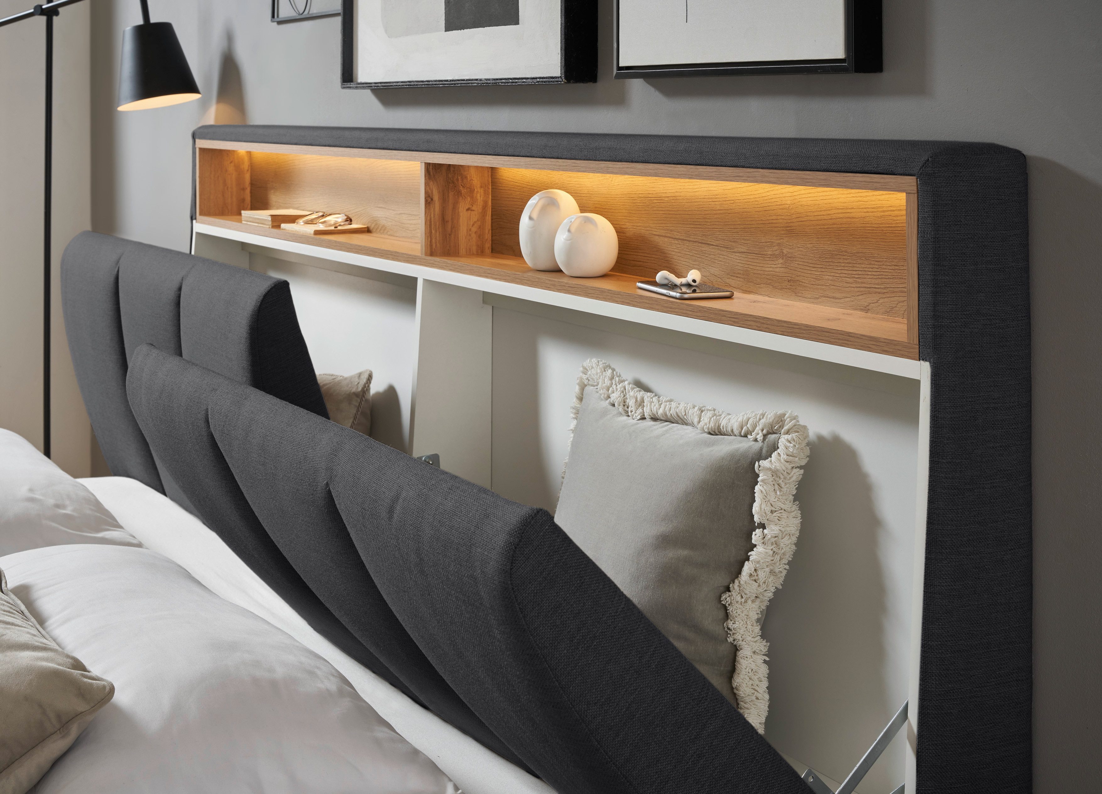 INOSIGN Gestoffeerd bed CiTY/GiRON,, gepolsterd opbergbed, met LED-verlichting Bedkisten met hondenbed of als opbergruimte, opklapbare hoofdeinden