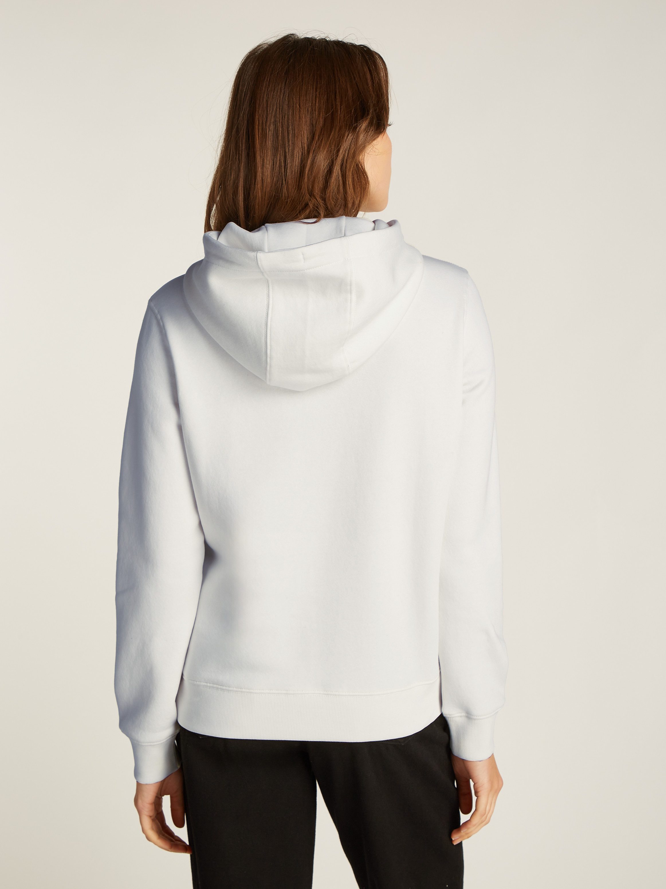 Tommy Jeans Curve Hoodie TJW REG ESS LOGO HOODIE EXT in grote maten, capuchon, logo-vlag