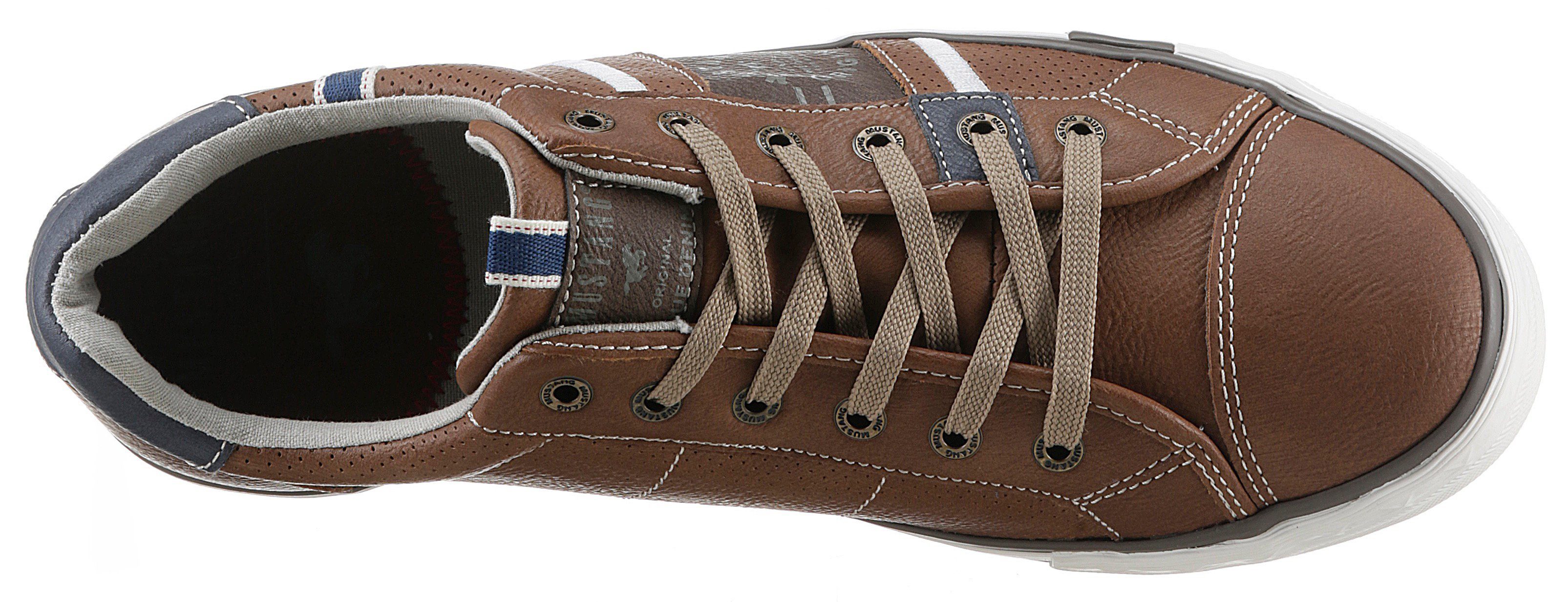 Mustang Shoes Sneakers met contrasterende details, vrijetijdsschoen, lage schoen, veterschoen