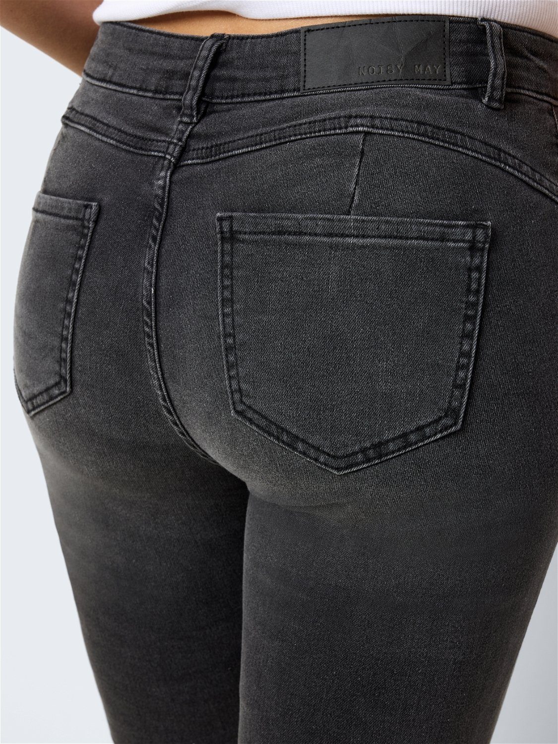Noisy may Skinny fit jeans NMJEN NW SKINNY SHAPER JEAN JT177DG NOOS