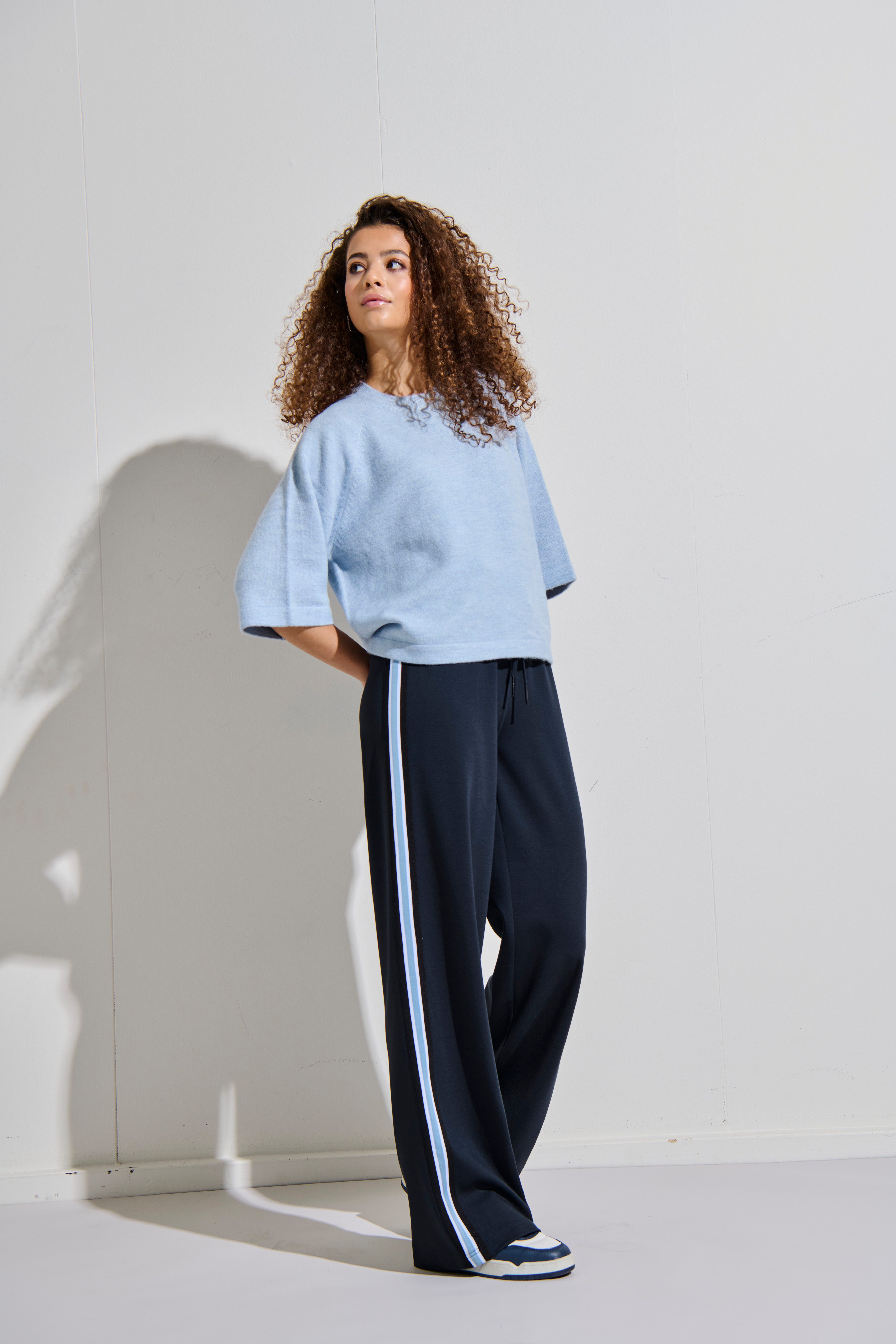 Only Joggingbroek ONLPOPTRASH-TADIA MW X-WIDE TAPE PNT