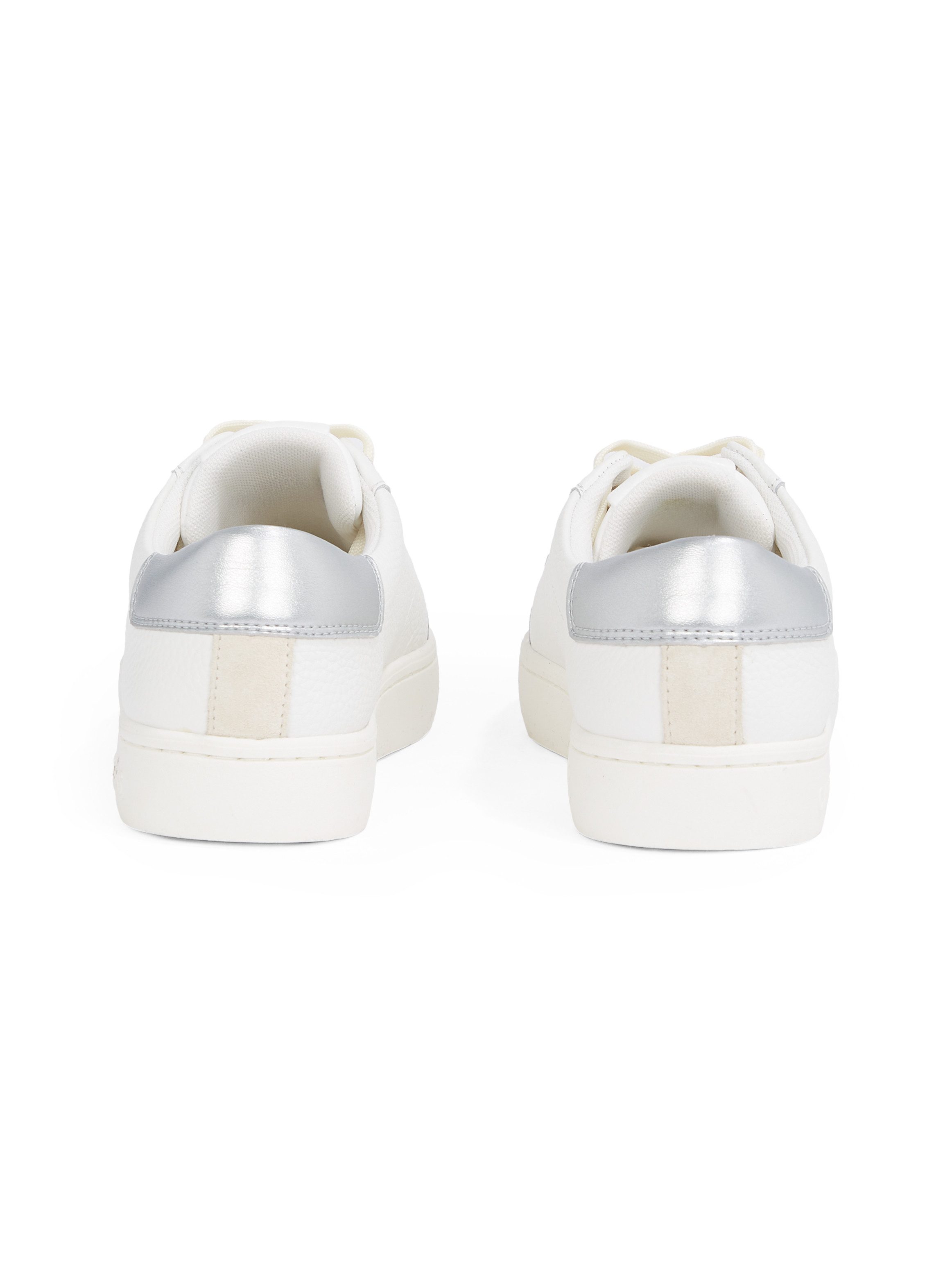Calvin Klein Plateausneakers CLASSIC CUPSOLE LOW OHB , veterschoen, lage schoen, vrijetijdsschoen met contrast aan de hak