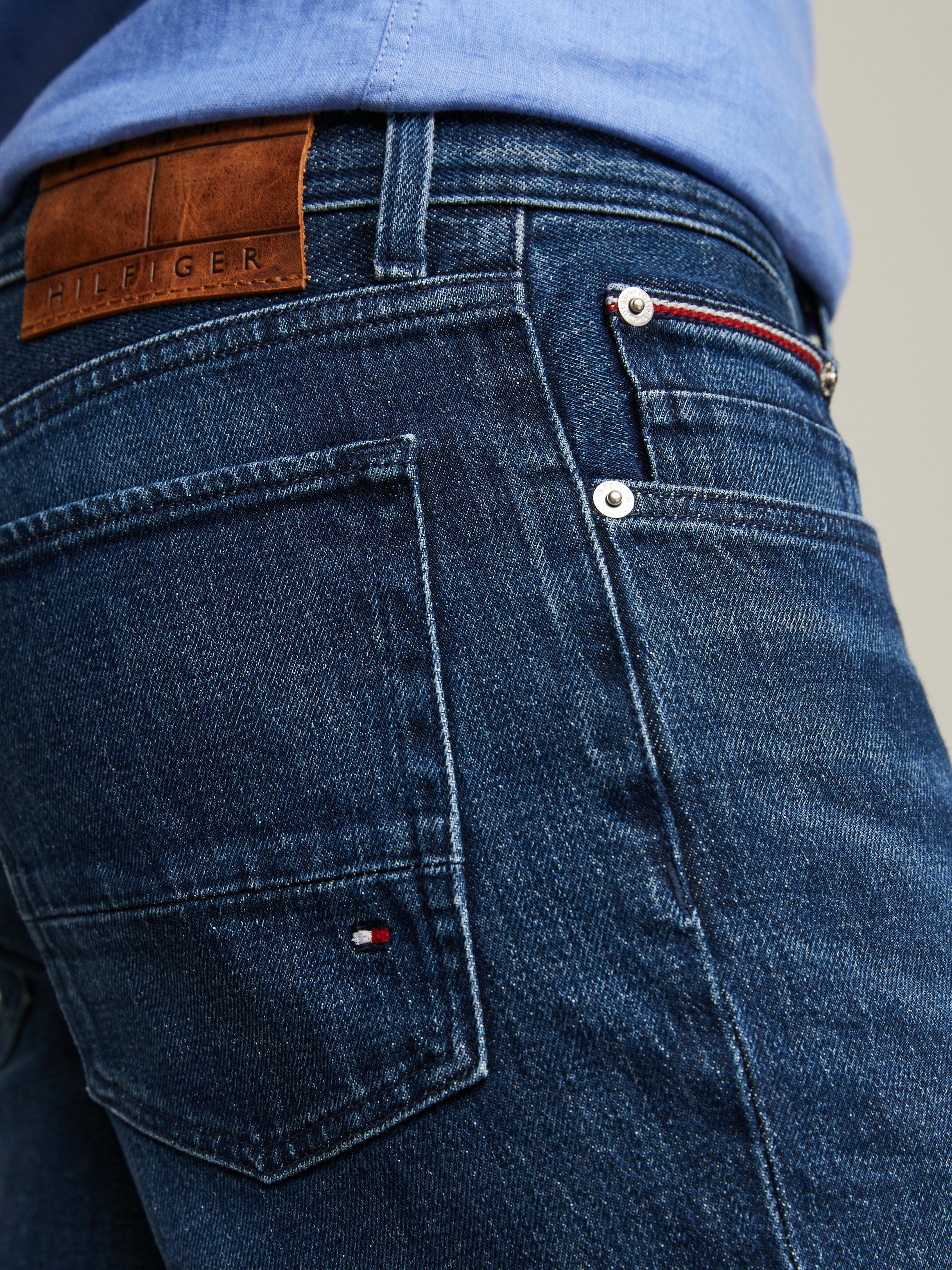 Tommy Hilfiger Jeansshort BROOKLYN SHORT STR Vervagings-effect voor en achter