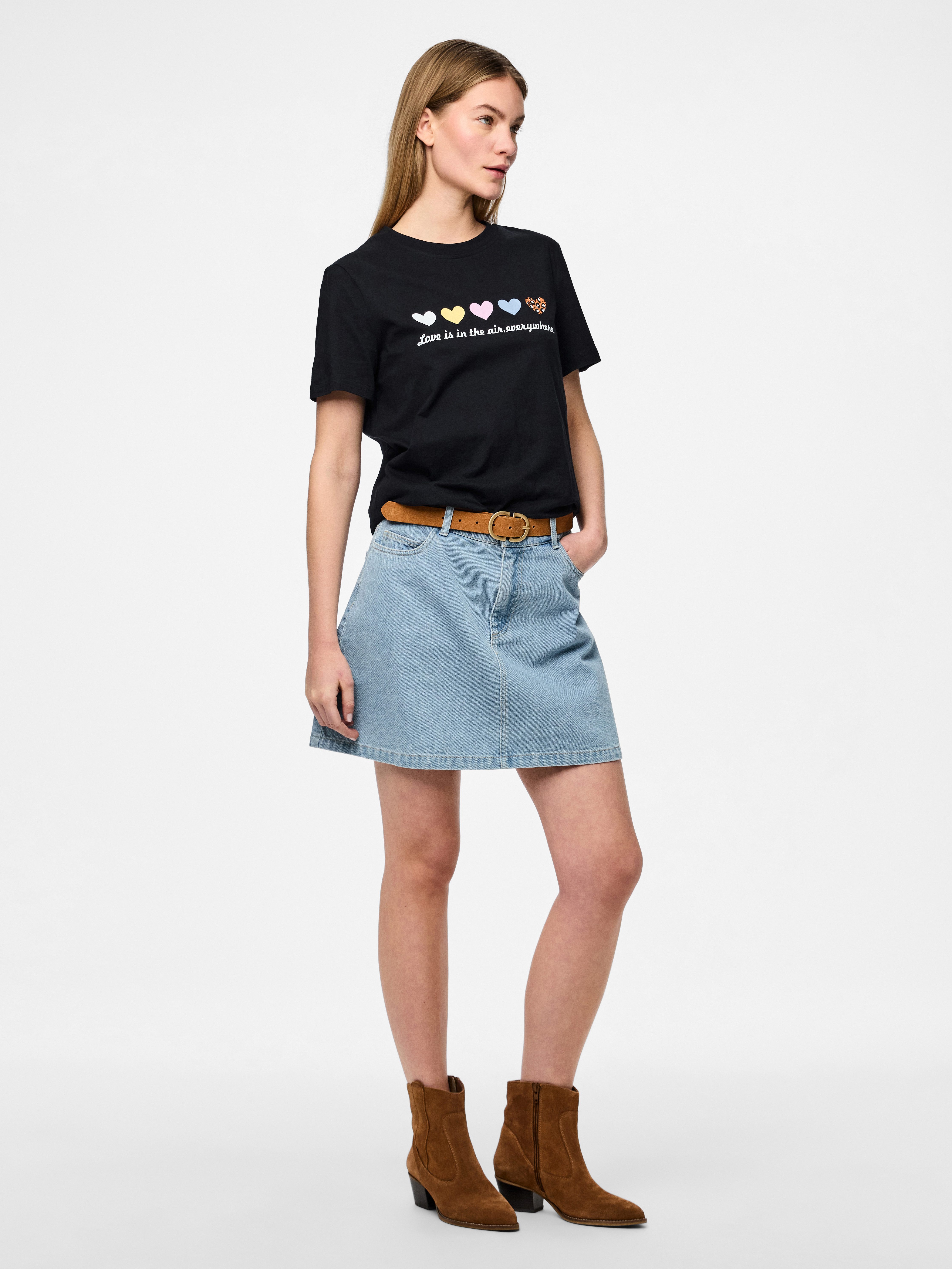 pieces Shirt met korte mouwen PCMARIA SS O-NECK TEE BC MM JRS