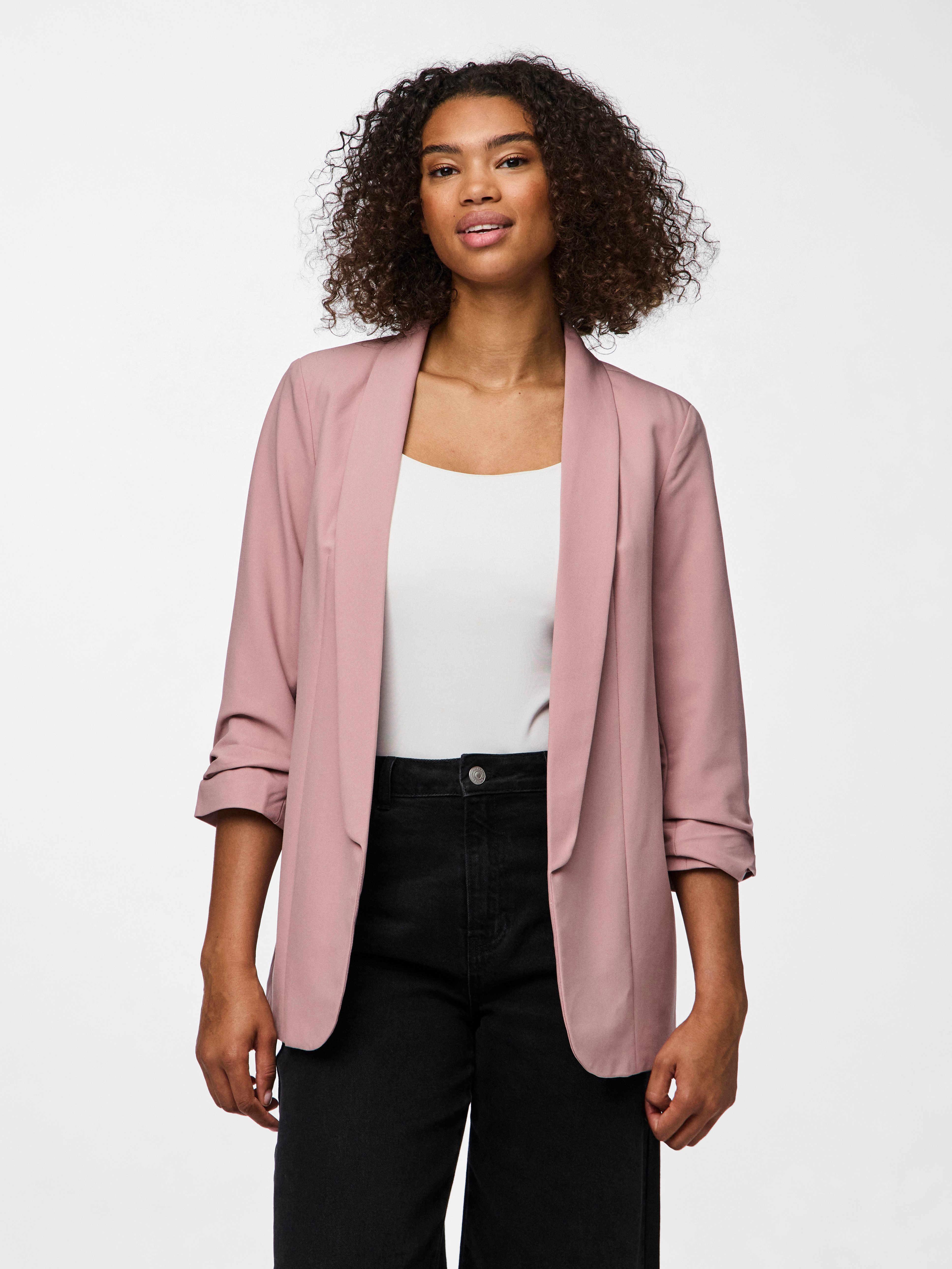 pieces Blouseblazer PCBOSELLA 3/4 BLAZER NOOS met plooidetail op de mouw
