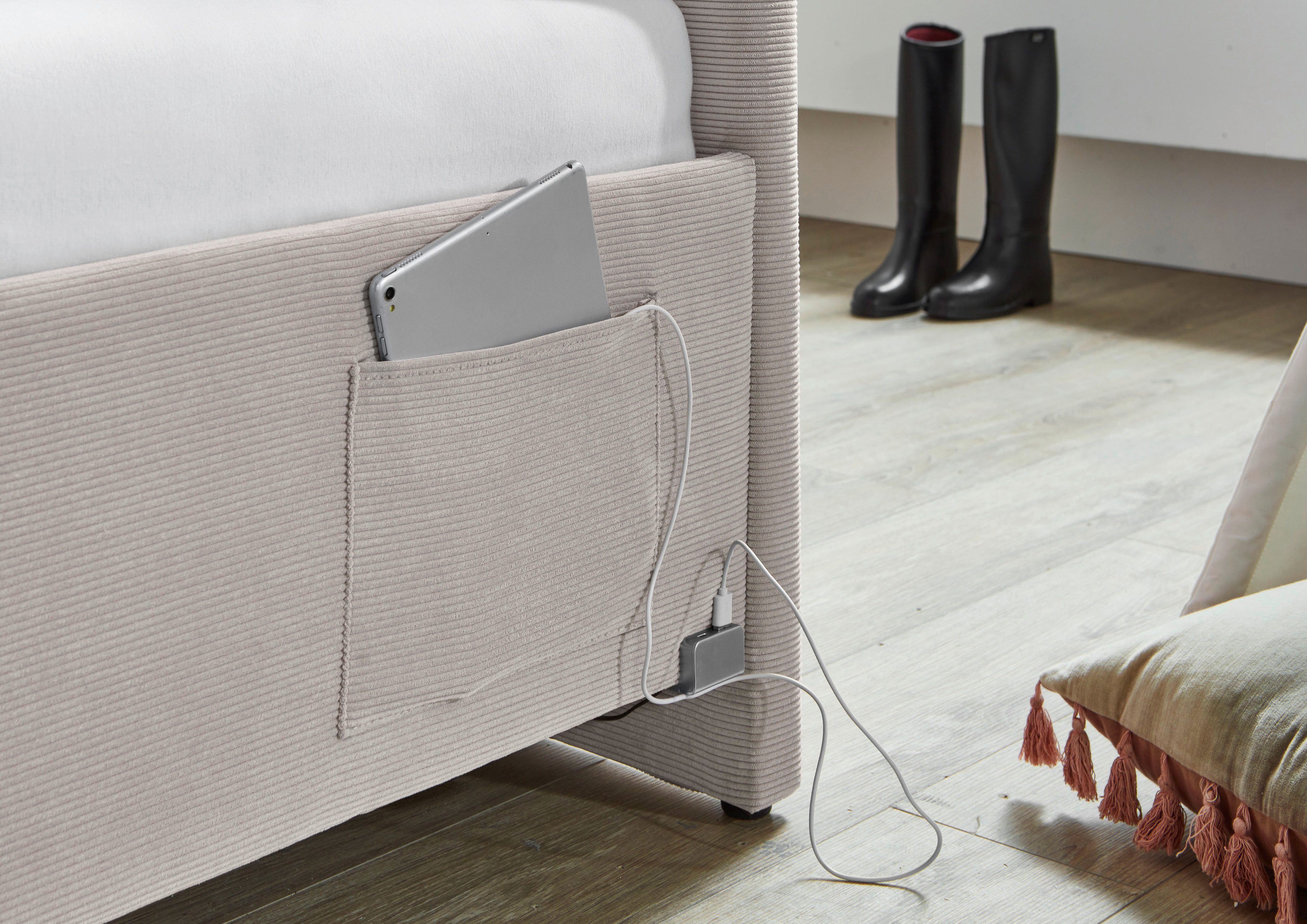 meise.möbel Kinderledikant COOL II Bekleed bed naar keuze met bedkist, tienerbed inclusief USB-aansluitingen
