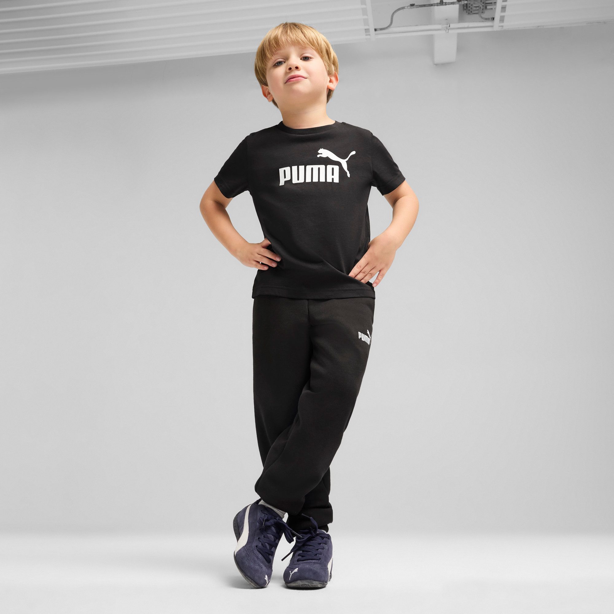 PUMA Trainingsbroek ESS NO. 1 LOGO SWEATPANTS FL PS